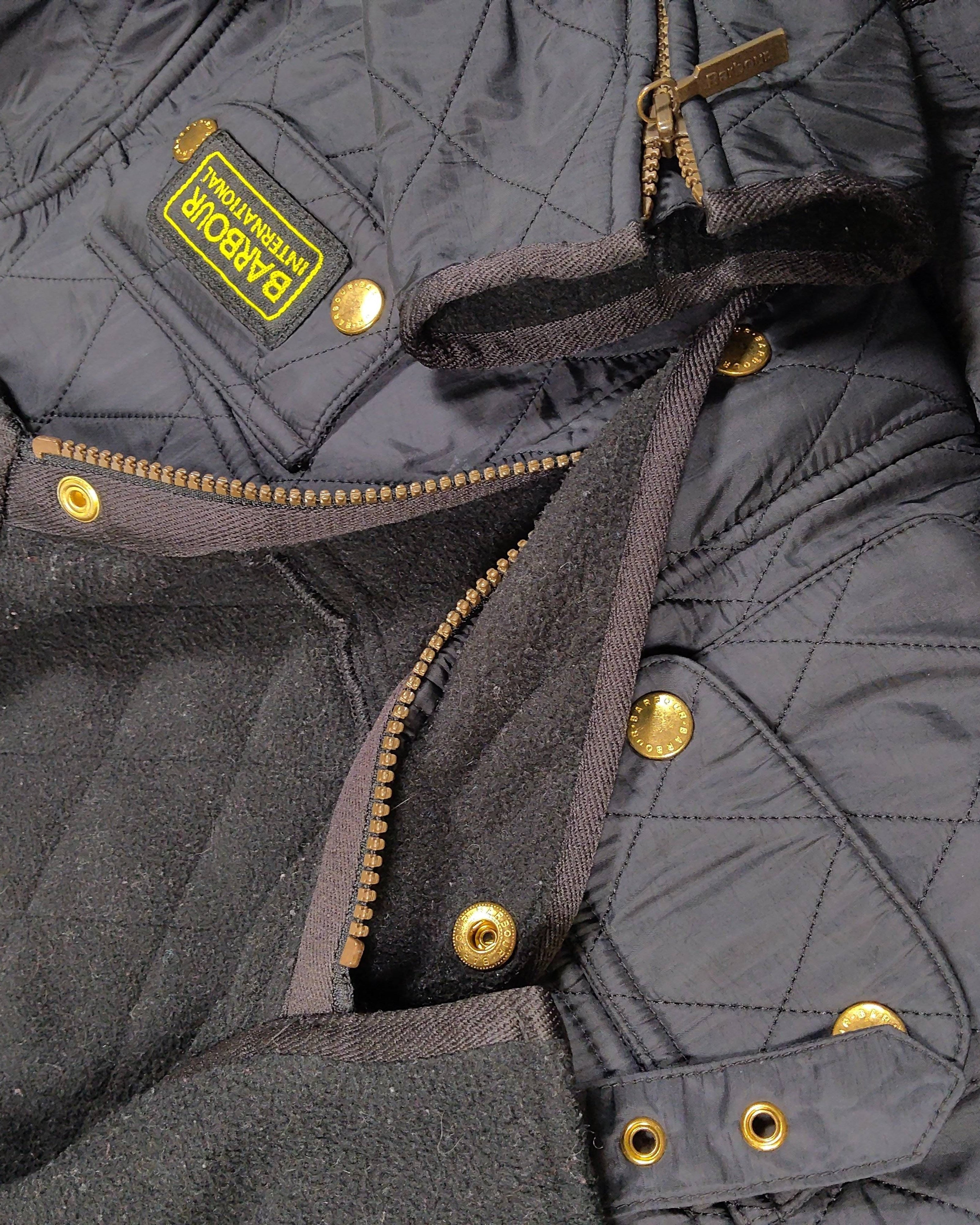 Extra-1 Pre-owned Barbour Quilted Jacket – Black Belted Moto (Women)