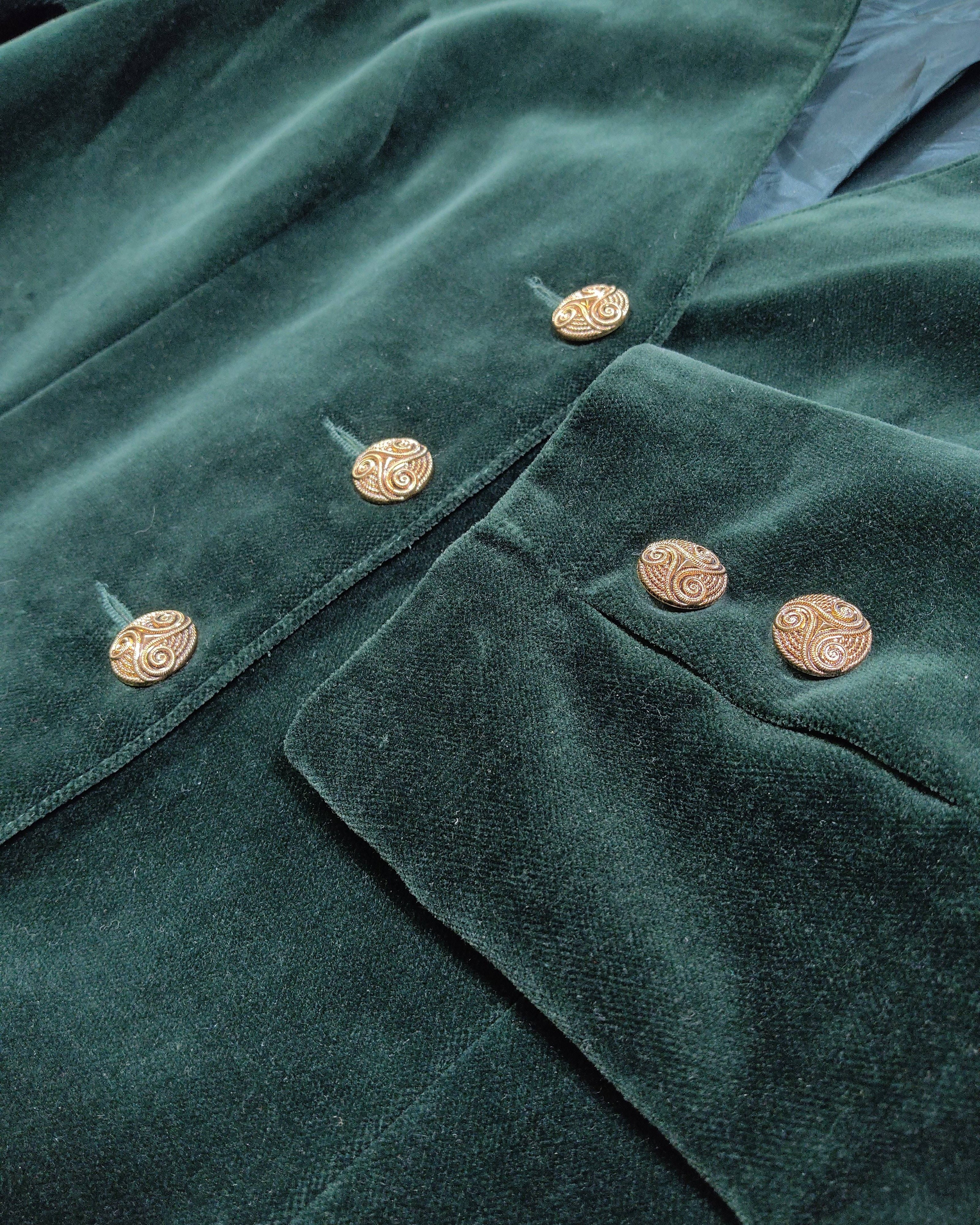 Extra-1 Vintage 80s/90s LADY H. Velvet Blazer – Green with Gold Buttons