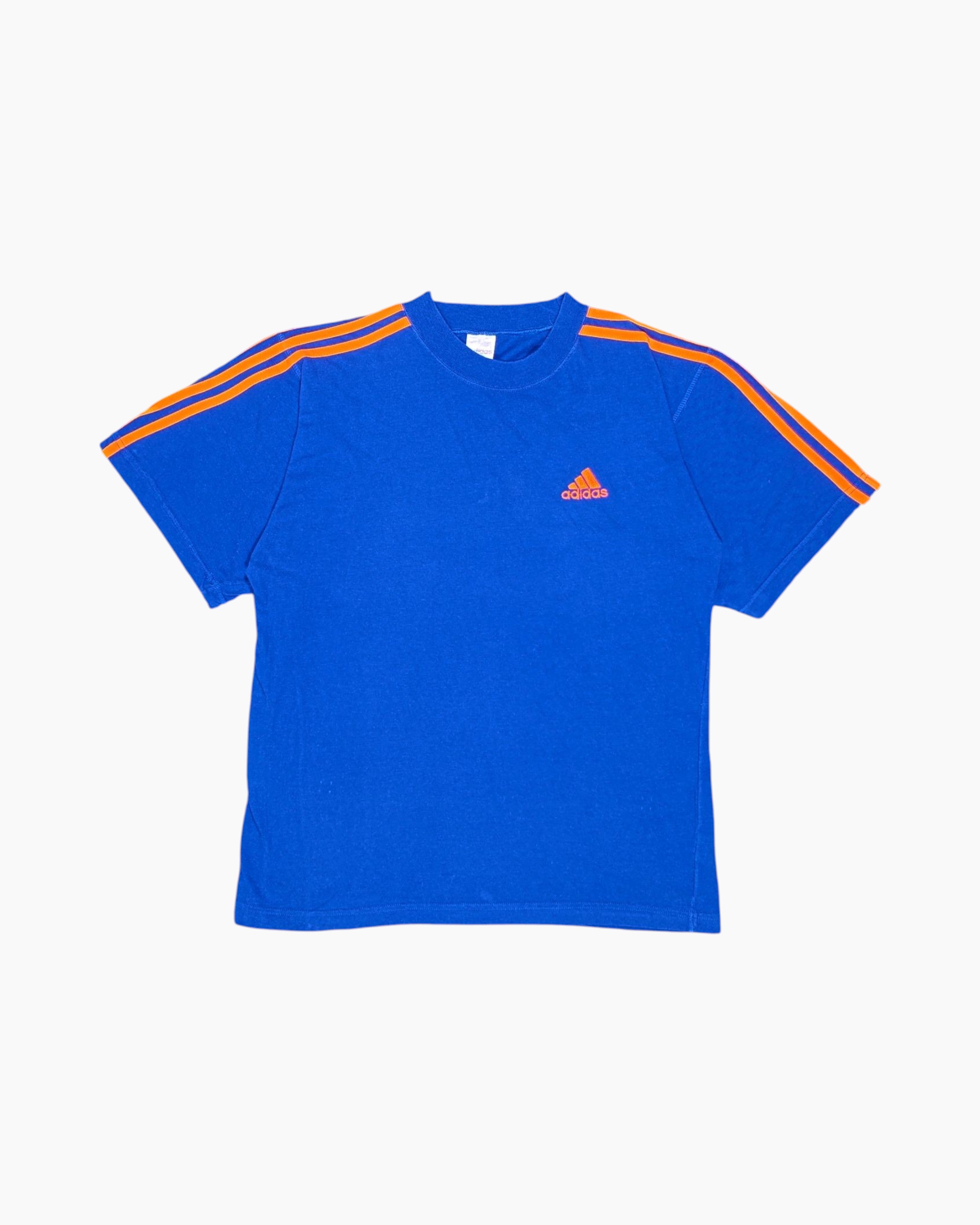 Front Vintage 80s/90s adidas Graphic T-Shirt – Blue three-stripe detail