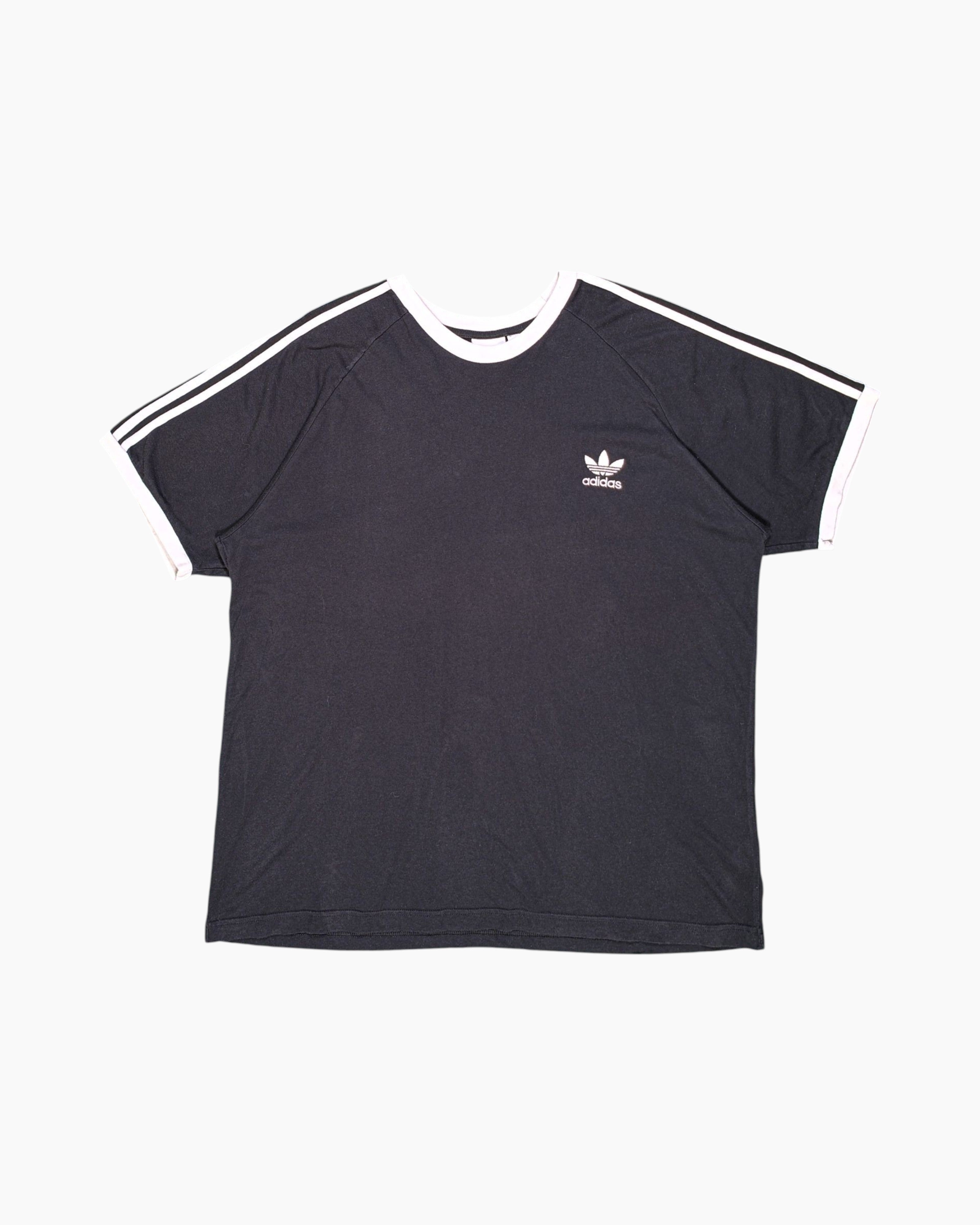 Front Pre-owned adidas Graphic T-Shirt – Black Trefoil Chest Print