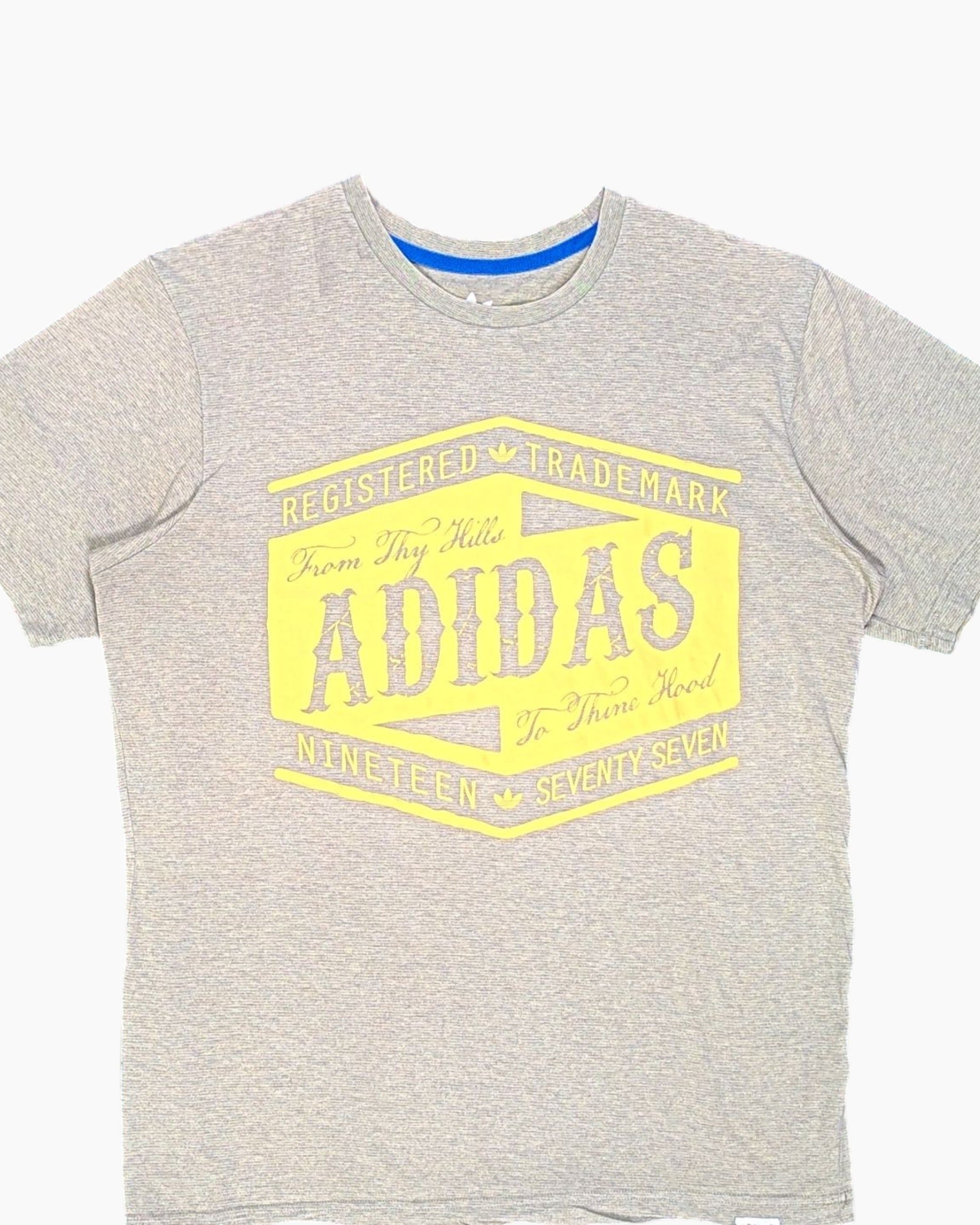 Front-detail-1 Pre-owned adidas Graphic T-Shirt – Green Printed Logo