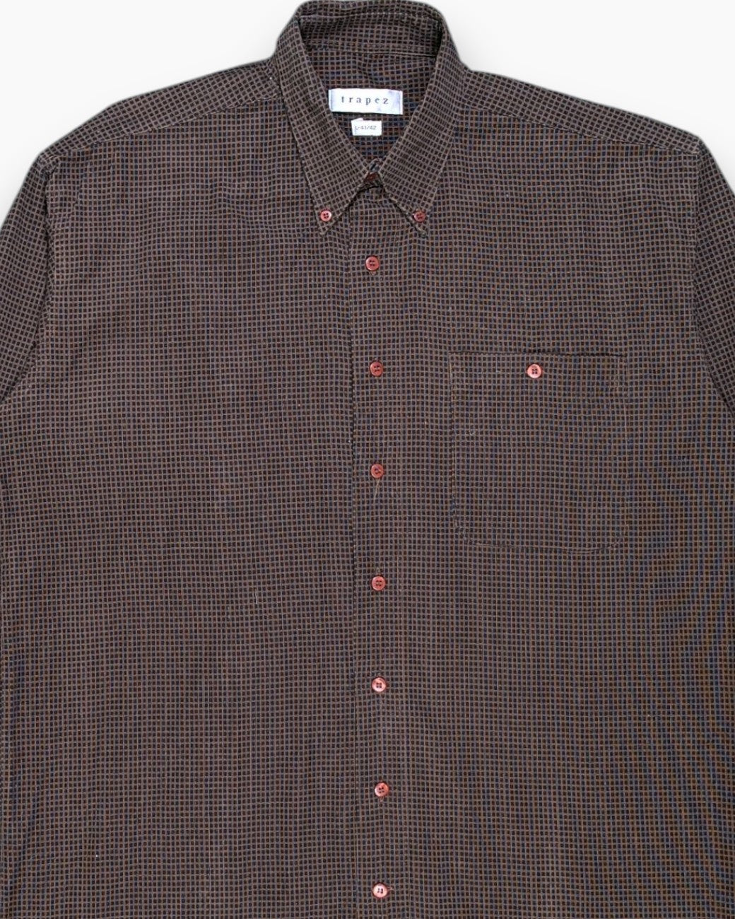 Front-detail-1 Vintage 90s trapez Button-Down Shirt – Brown Micro-Check