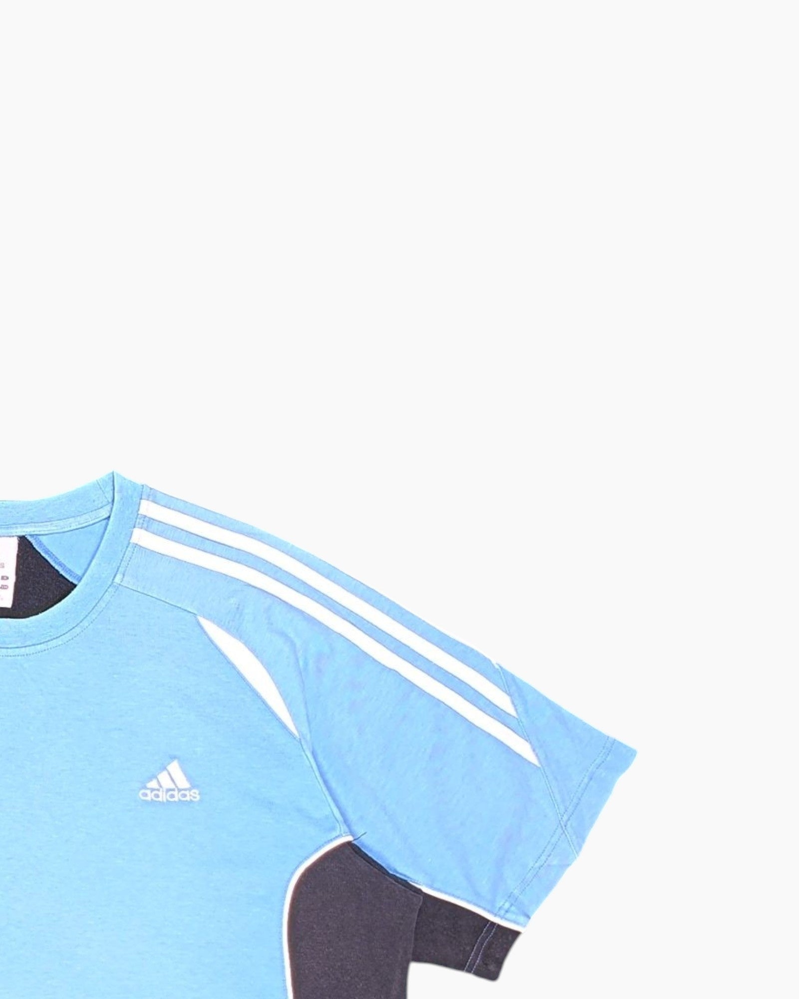 Front-detail-2 Vintage 2000s adidas Graphic/Logo Athletic T-Shirt – Blue Contrast Panels