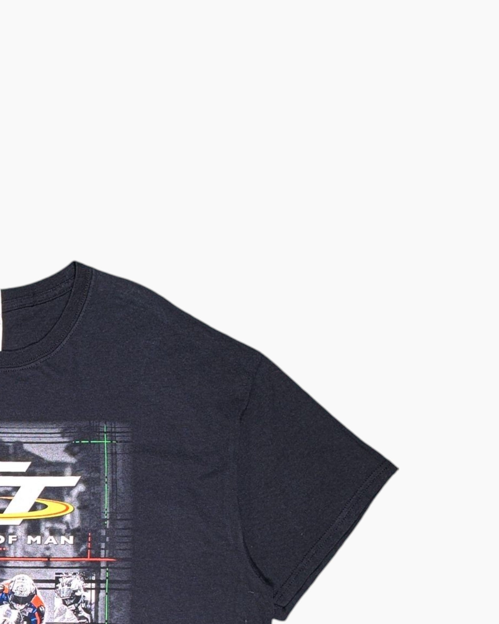 Front-detail-2 Pre-owned GILDAN Graphic T-Shirt – Black Isle of Man TT Backlist