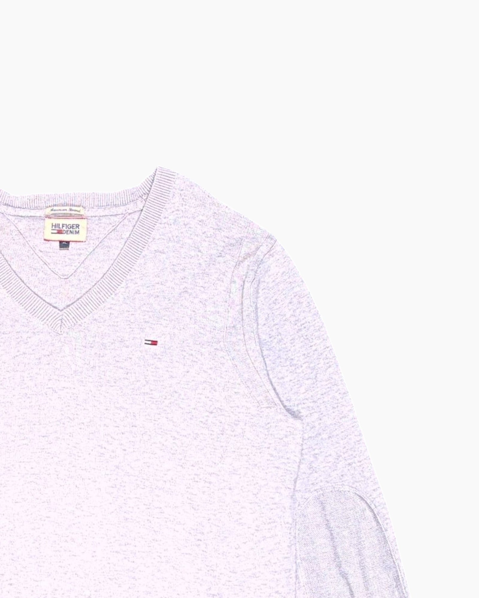 Front Detail 2 Pre-owned Hilfiger Denim Pullover Sweater – Gray V‑Neck (XL)