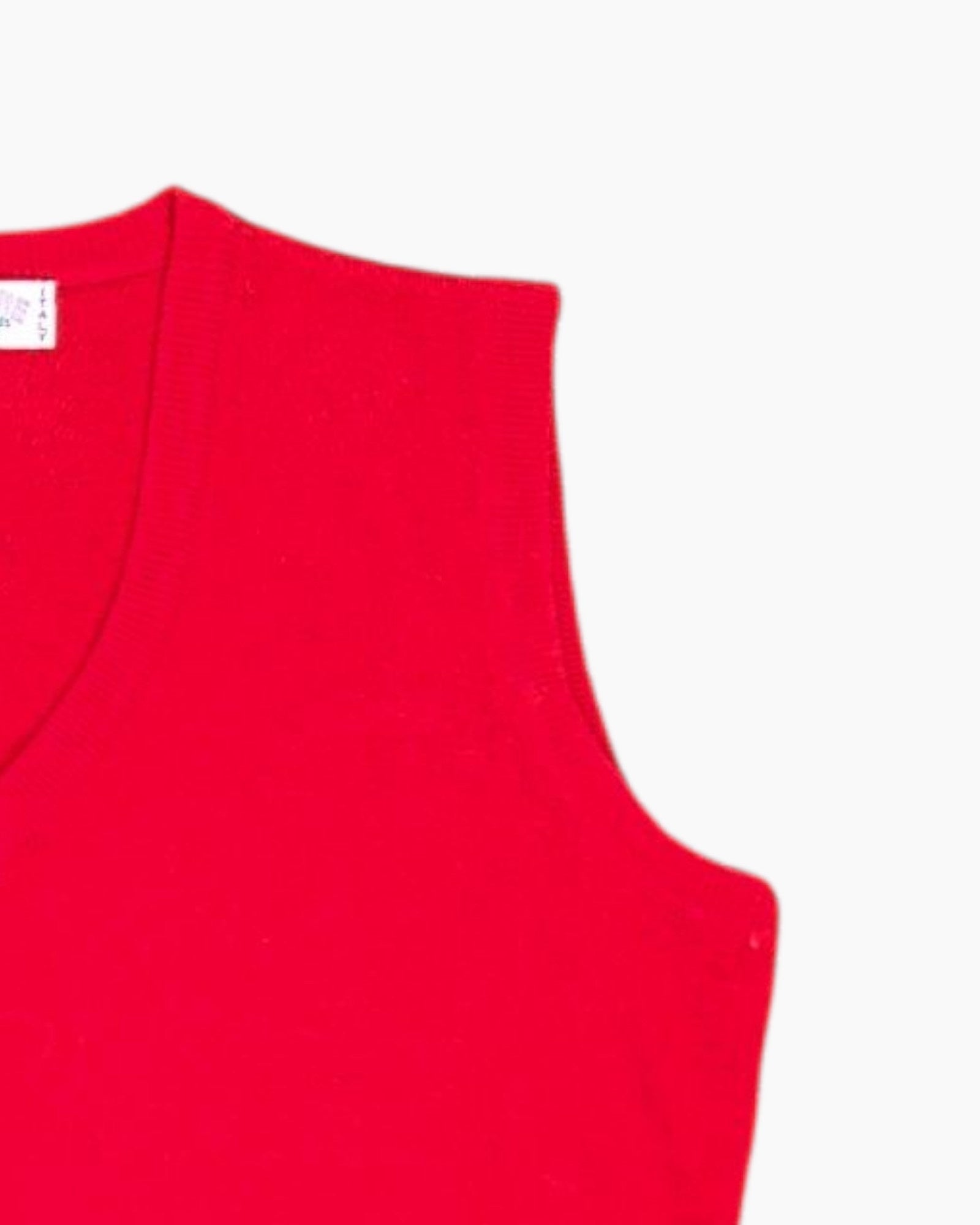 Front-detail-2 Vintage 80s/90s MAISON LYTE Sleeveless Knit Top (V-neck Vest) – Red