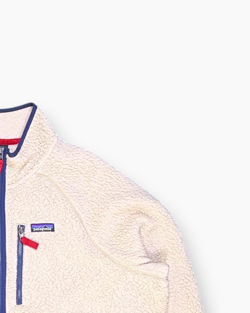 Front-detail-2 Pre-owned Patagonia Pullover Sweater – Cream Sherpa Fleece