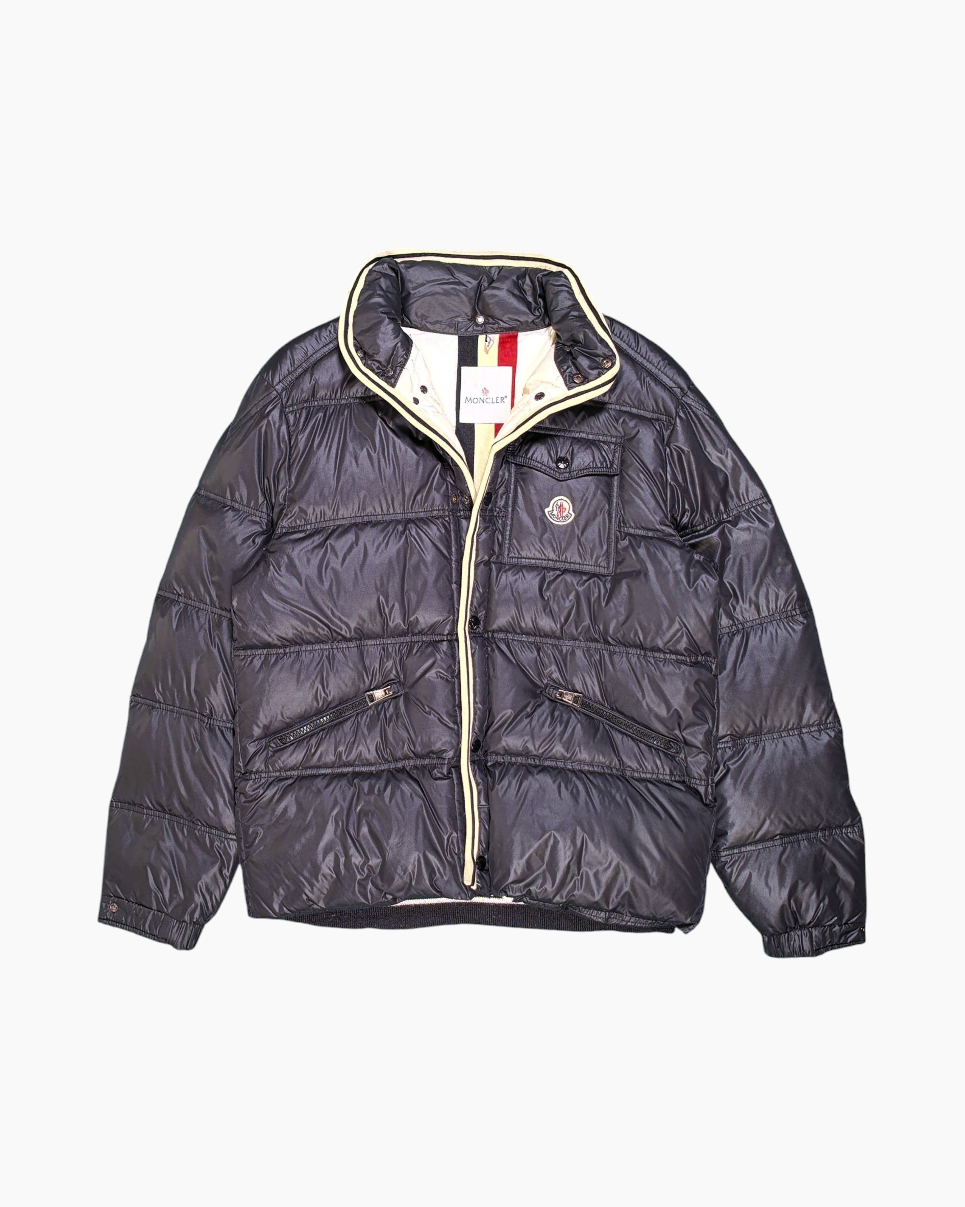 Front Pre-owned MONCLER Puffer Jacket – Black Quilted Down