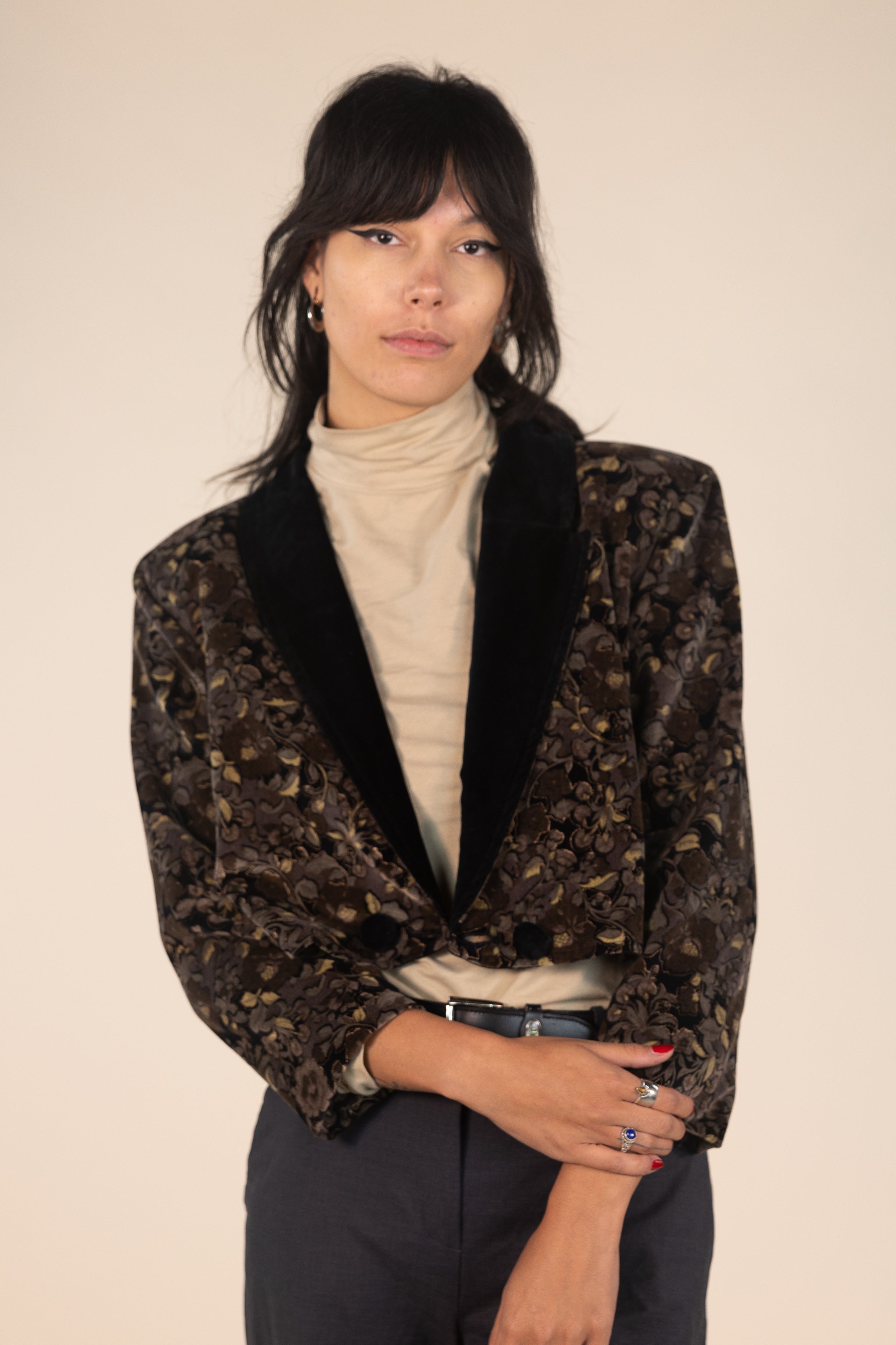 Cropped Floral Velvet Blazer