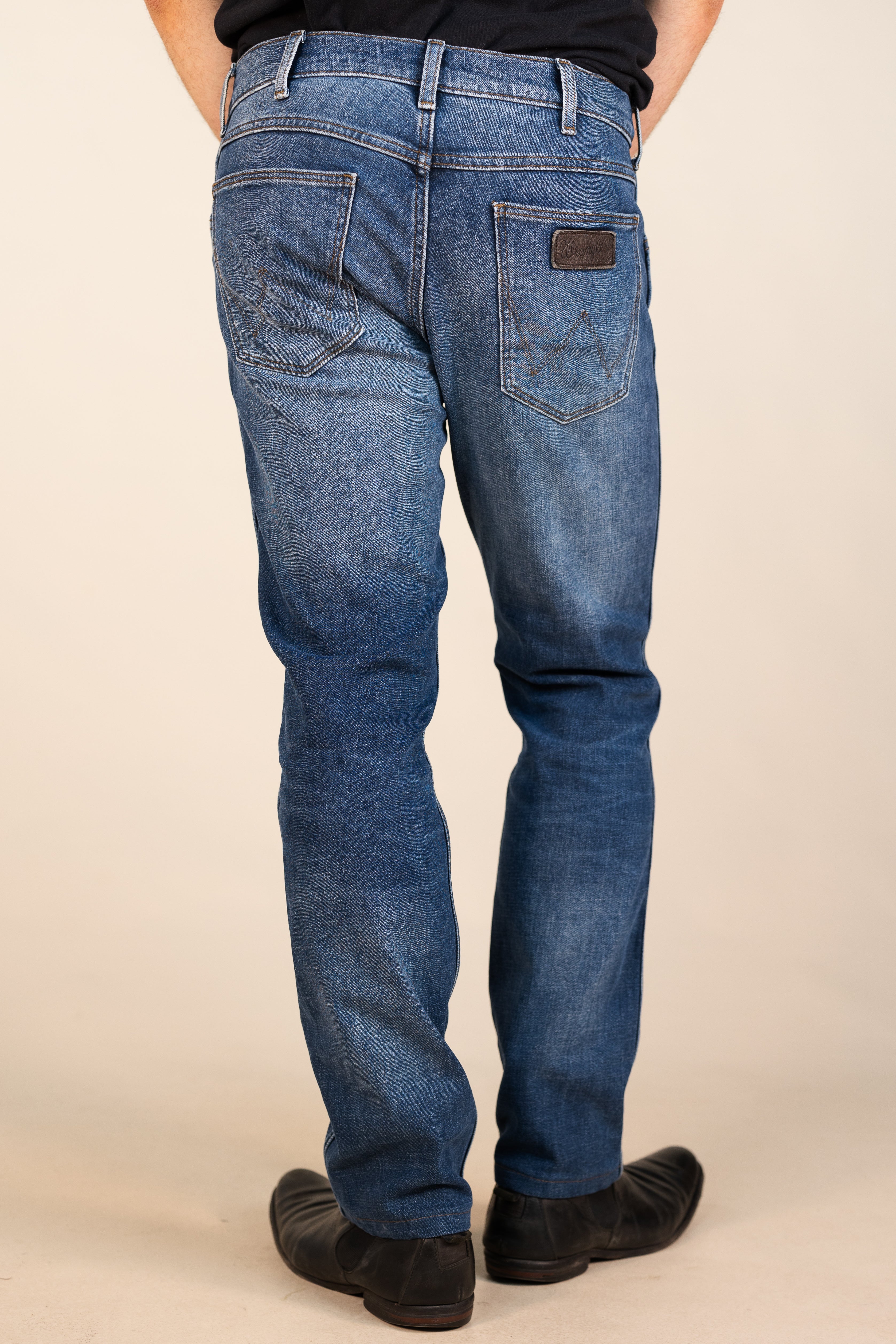 Wrangler 'Straight' Fit Jeans