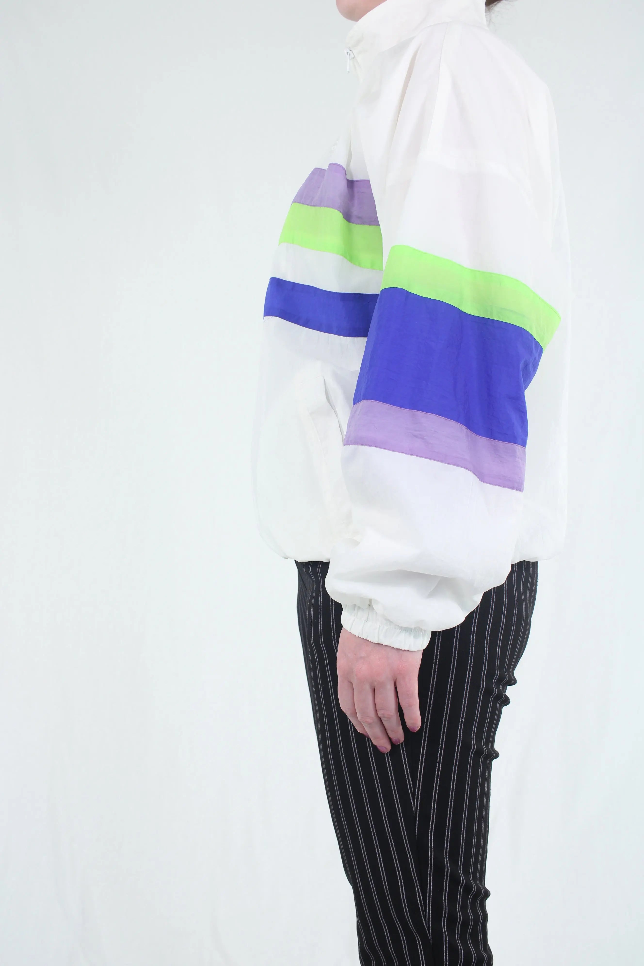 Active - 90s Windbreaker- ThriftTale.com - Vintage and second handclothing