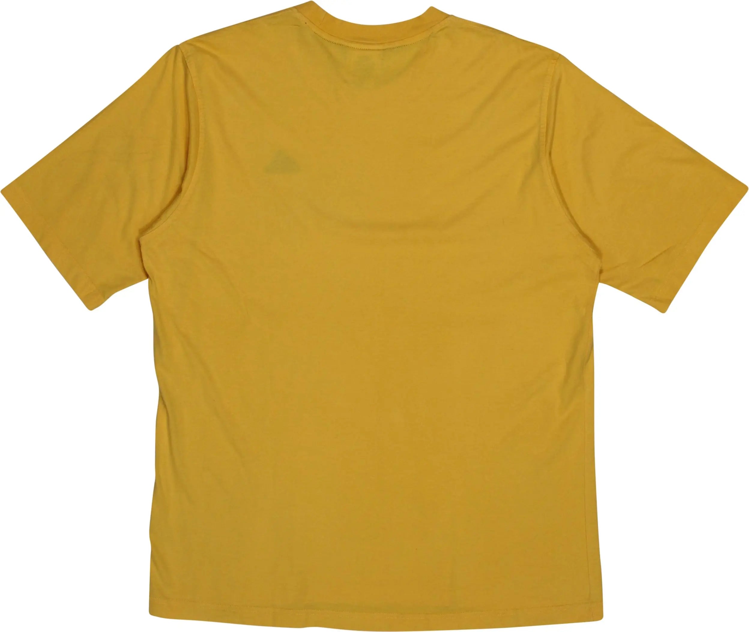 Adidas - 00s Yellow T-shirt by Adidas- ThriftTale.com - Vintage and second handclothing
