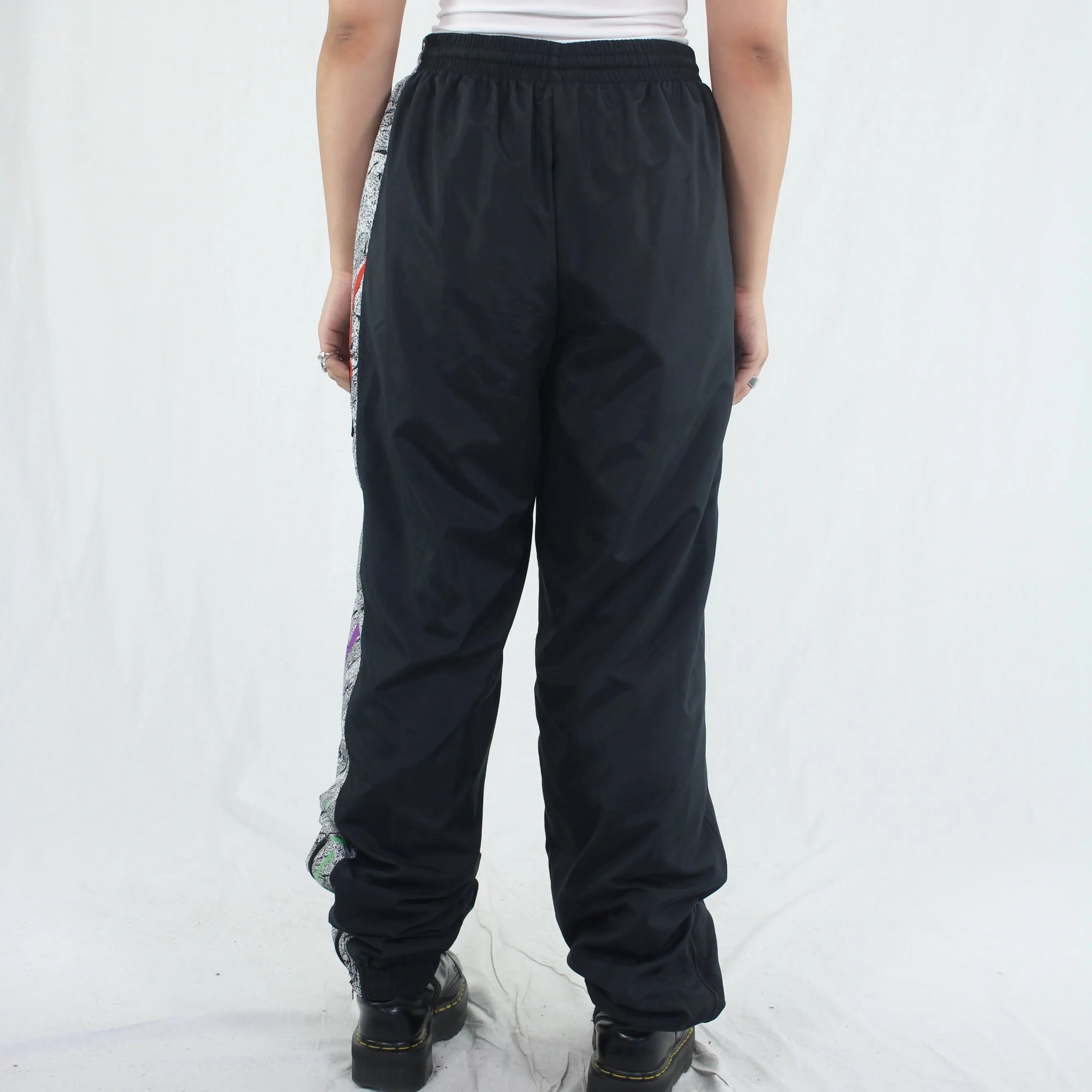 Adidas - 80s Joggers by Adidas- ThriftTale.com - Vintage and second handclothing