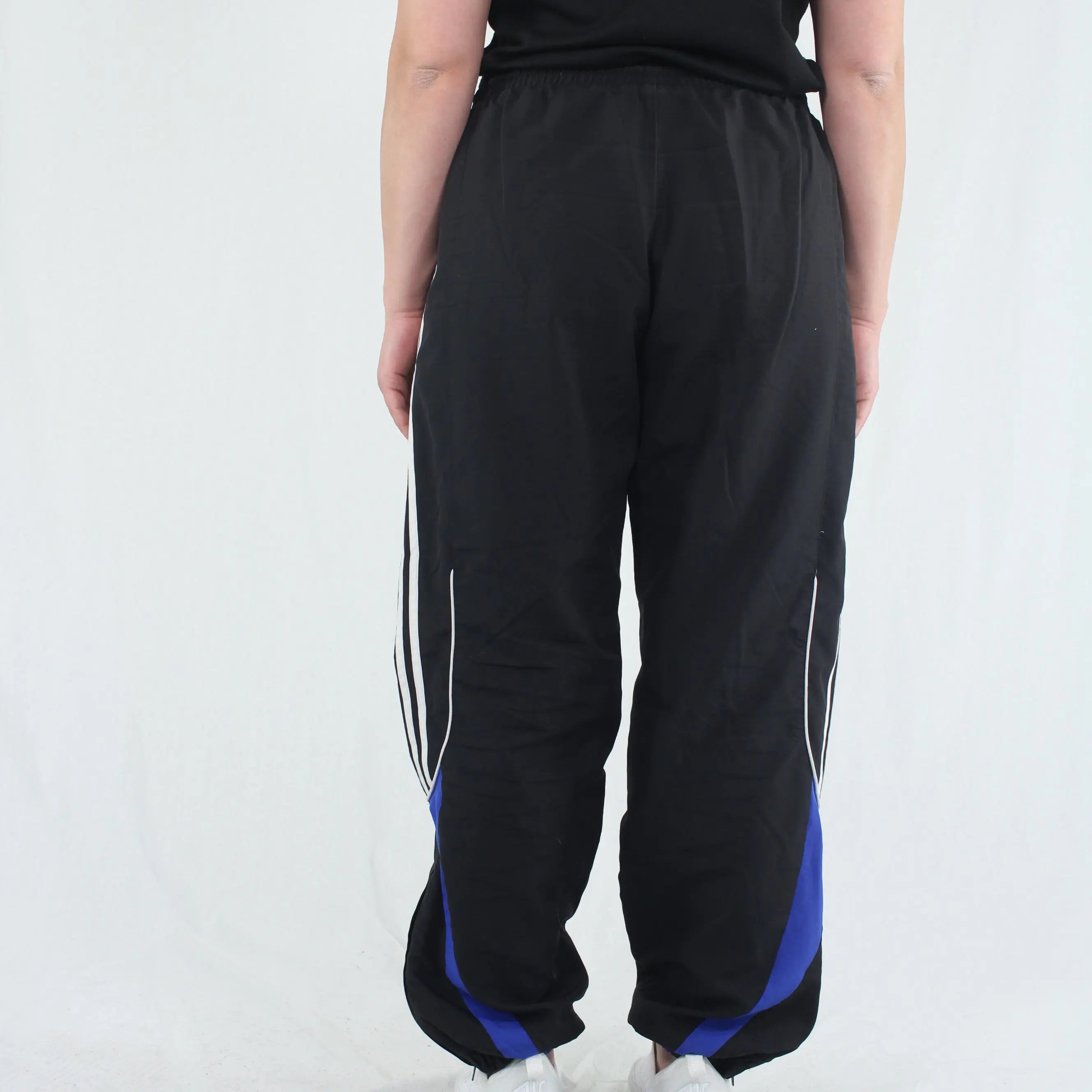Adidas - Adidas Track Pants- ThriftTale.com - Vintage and second handclothing