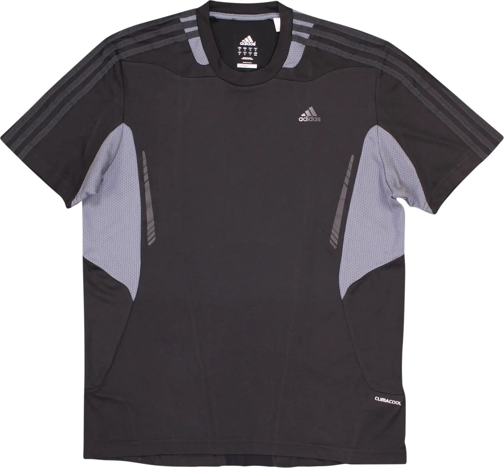 Adidas - Black T-shirt by Adidas- ThriftTale.com - Vintage and second handclothing