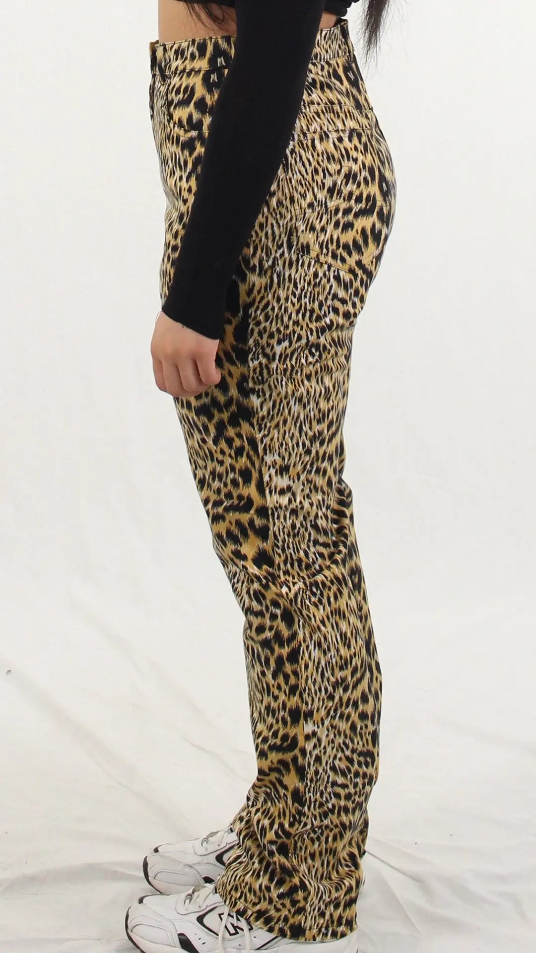 Alba Moda - Pants with Panther Print- ThriftTale.com - Vintage and second handclothing