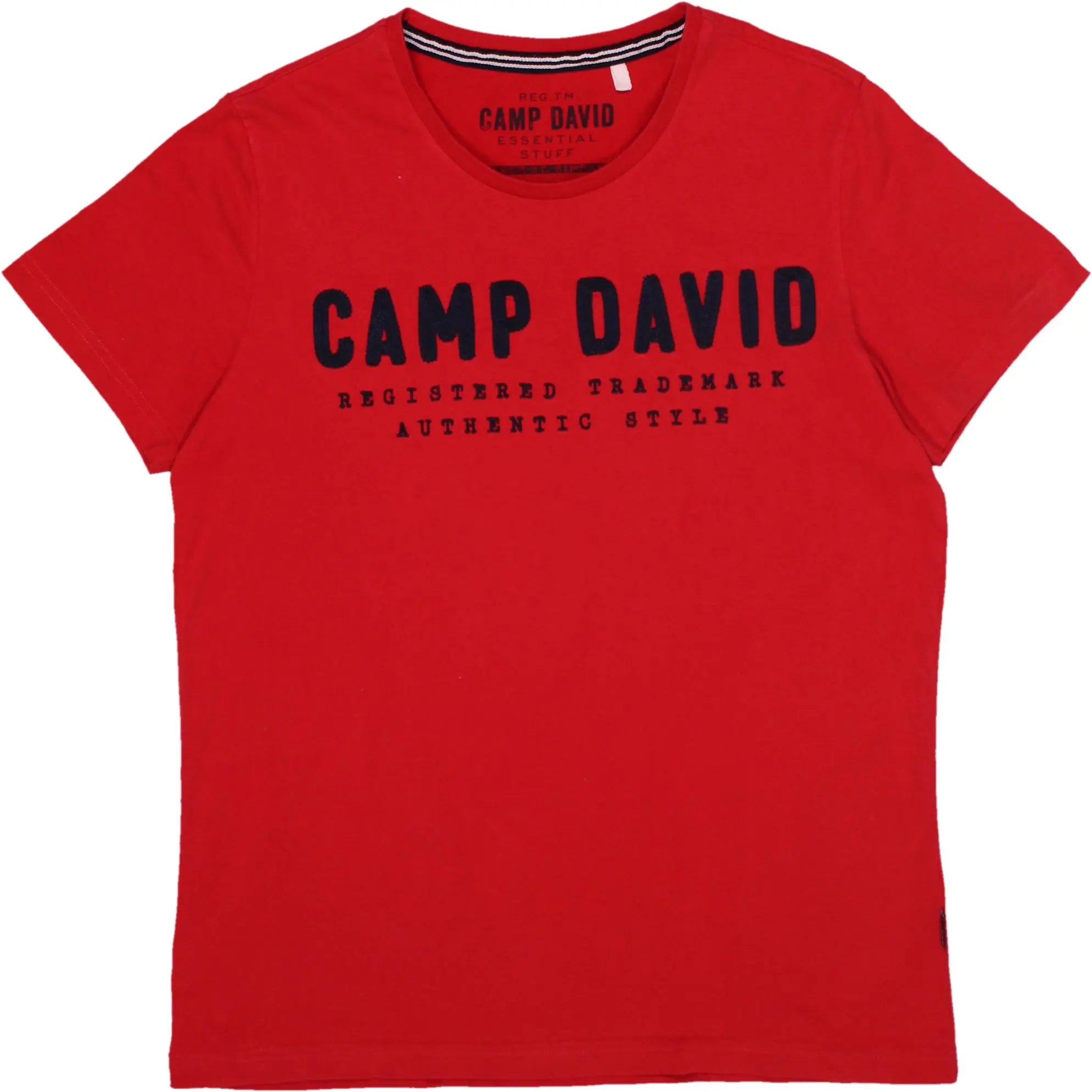 Camp David - Red T-shirt by Camp David- ThriftTale.com - Vintage and second handclothing