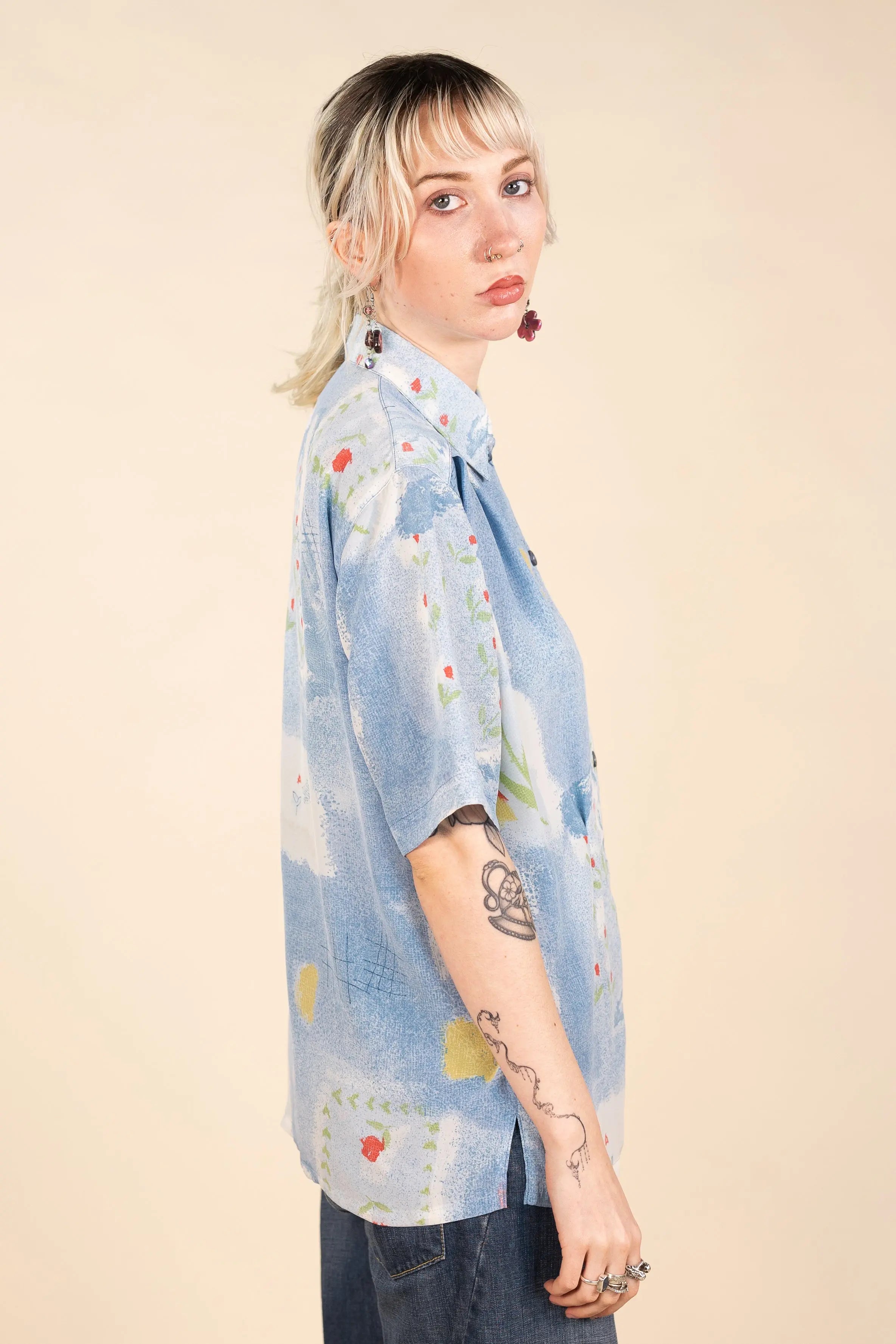 Canda - 90s Shirt- ThriftTale.com - Vintage and second handclothing