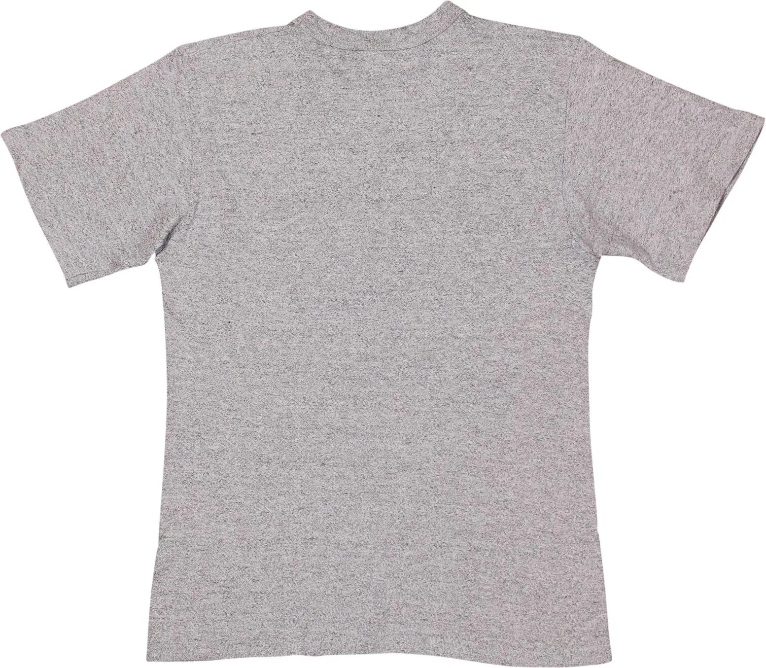 Champion - Grey T-shirt by Champion- ThriftTale.com - Vintage and second handclothing