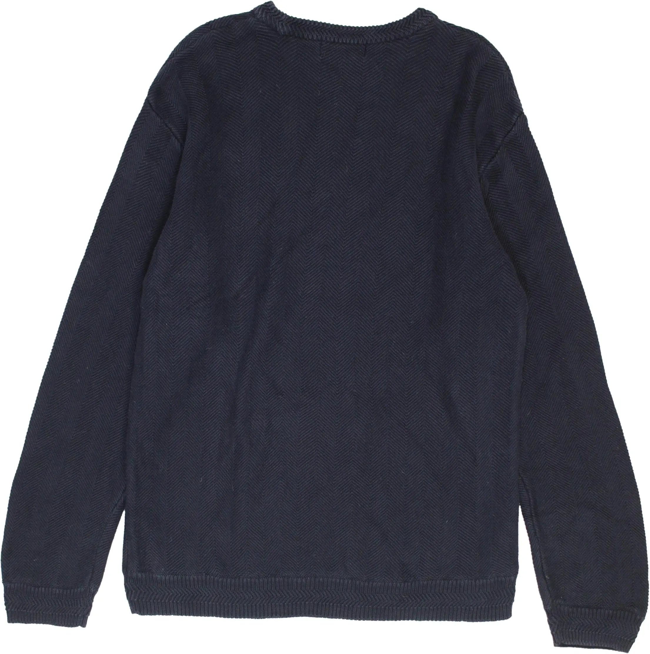 Chaps - Navy jumper- ThriftTale.com - Vintage and second handclothing