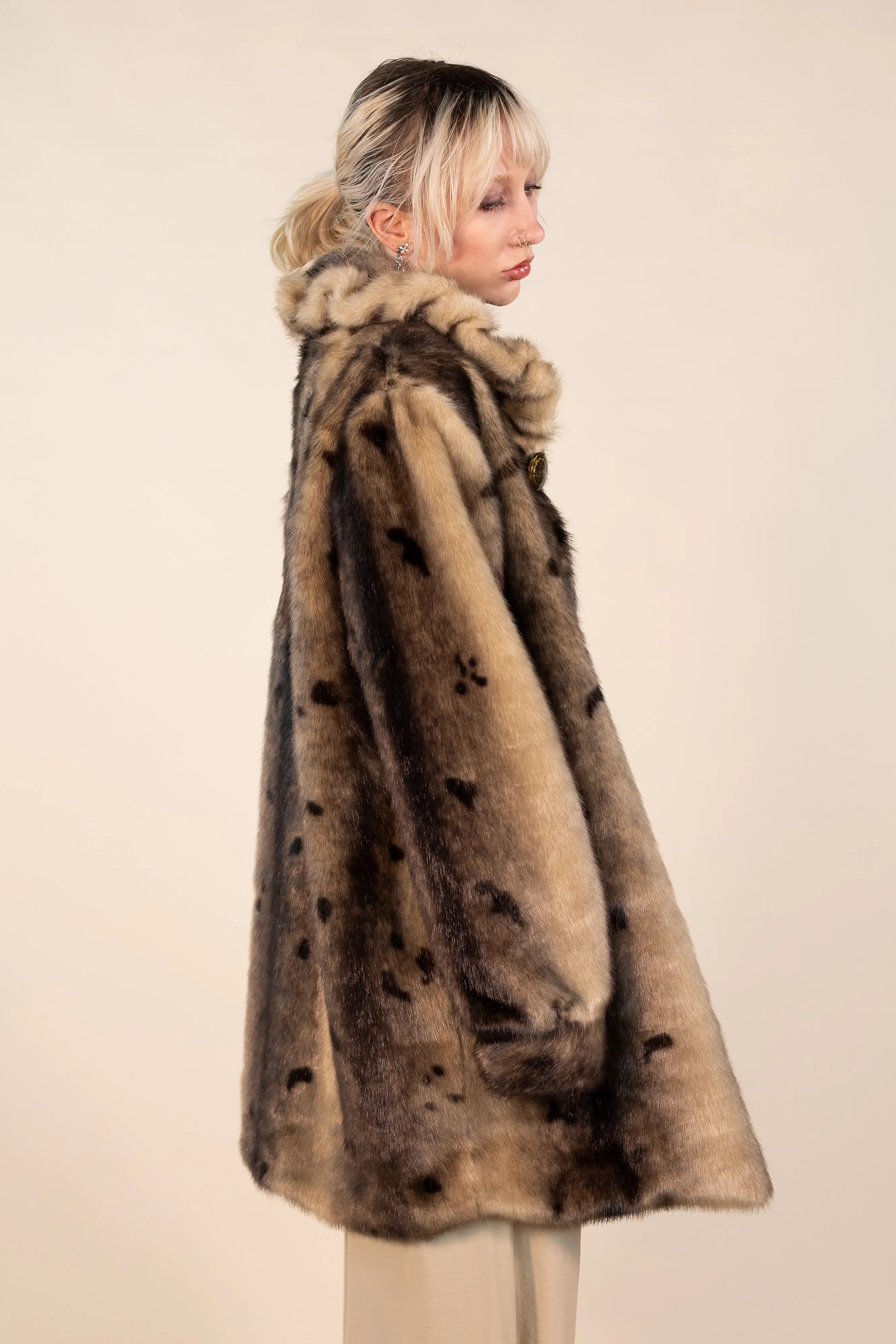 Conos - Faux Fur Coat- ThriftTale.com - Vintage and second handclothing
