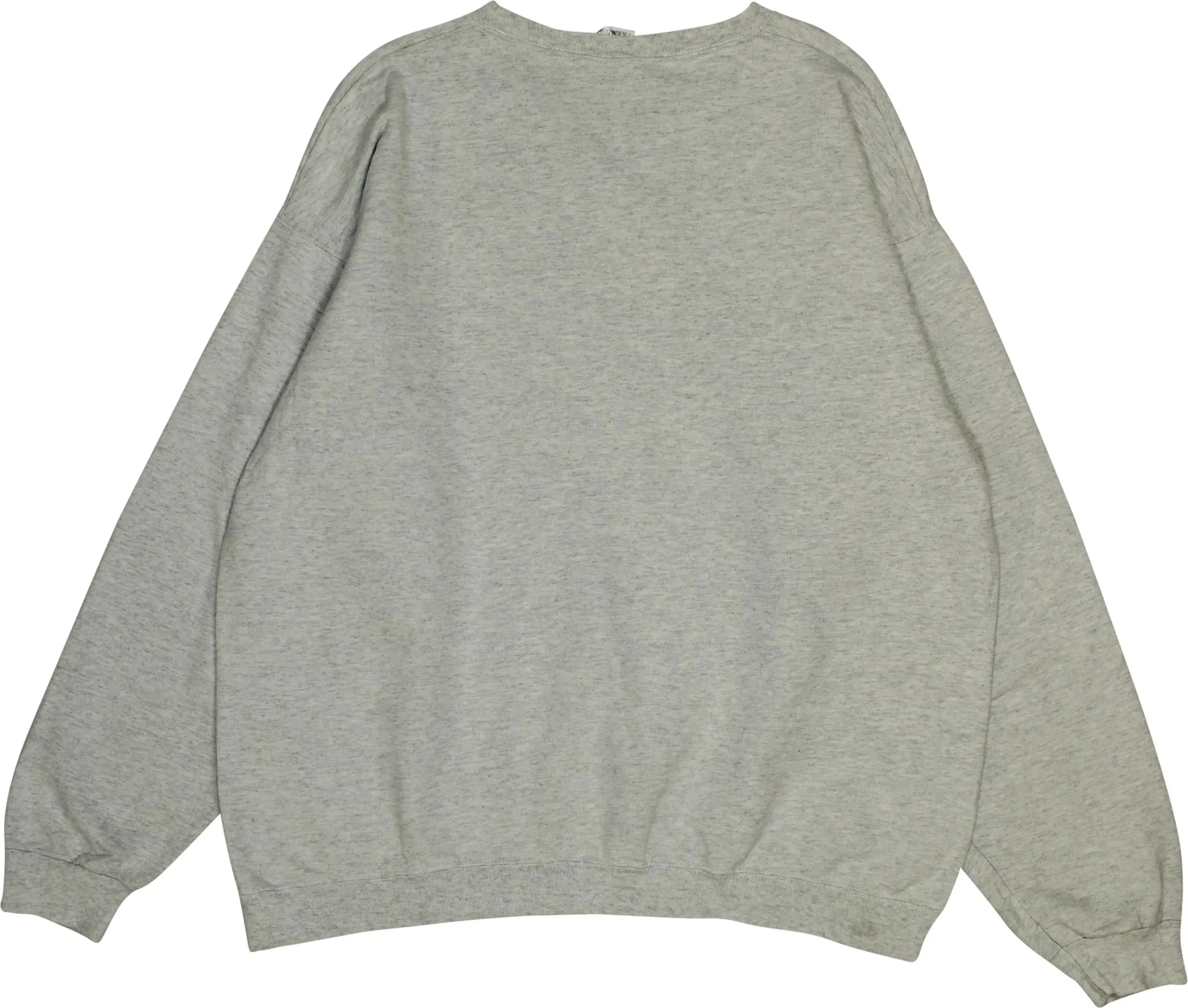 Fruit of the Loom - 00s Grey Sweater- ThriftTale.com - Vintage and second handclothing