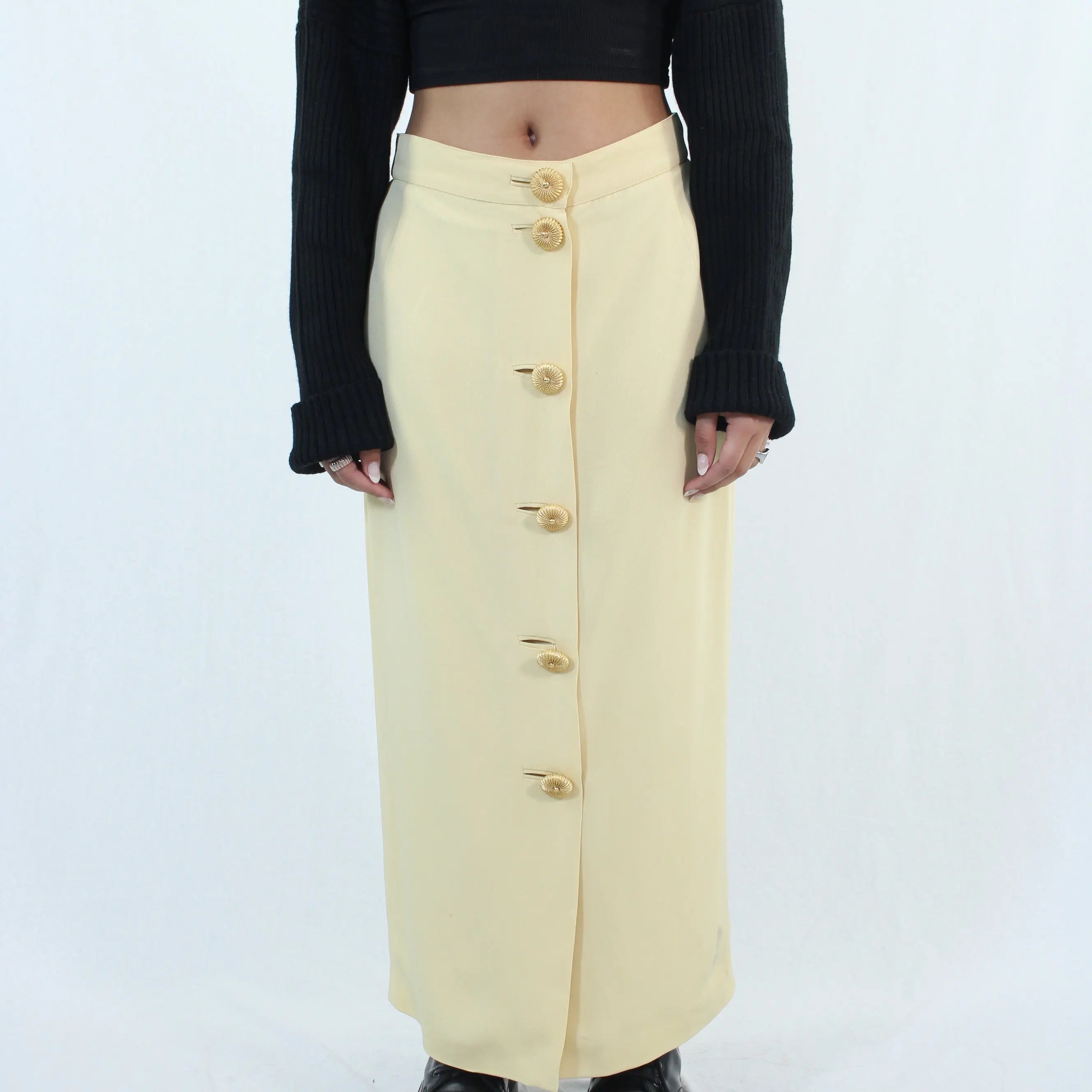 Genny - 80s Skirt with Big Golden Buttons by Genny- ThriftTale.com - Vintage and second handclothing