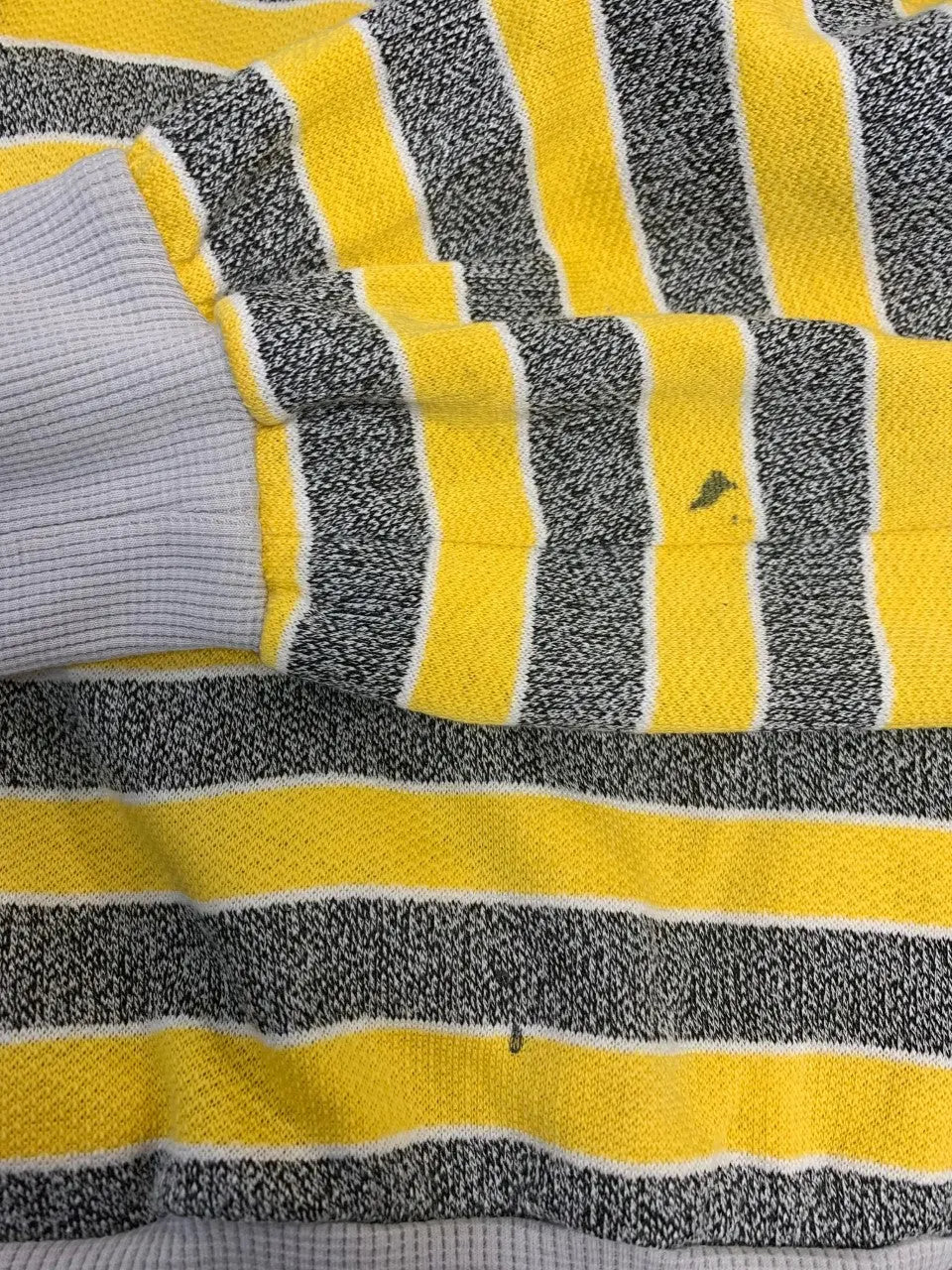 Gilcor - Striped Quarter Zip Sweater- ThriftTale.com - Vintage and second handclothing
