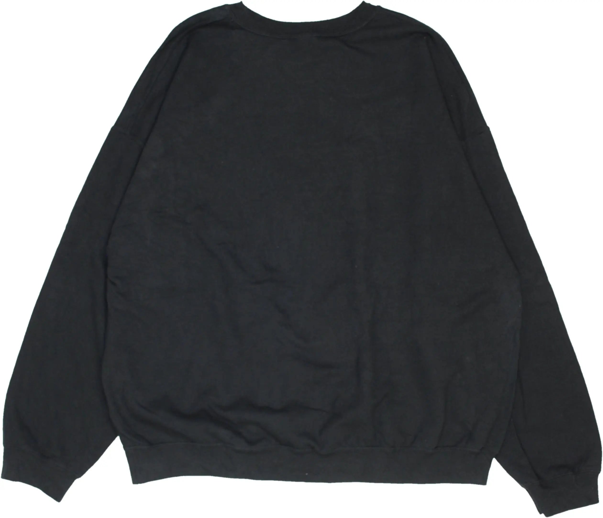 Gildan - 00s Black Sweater- ThriftTale.com - Vintage and second handclothing