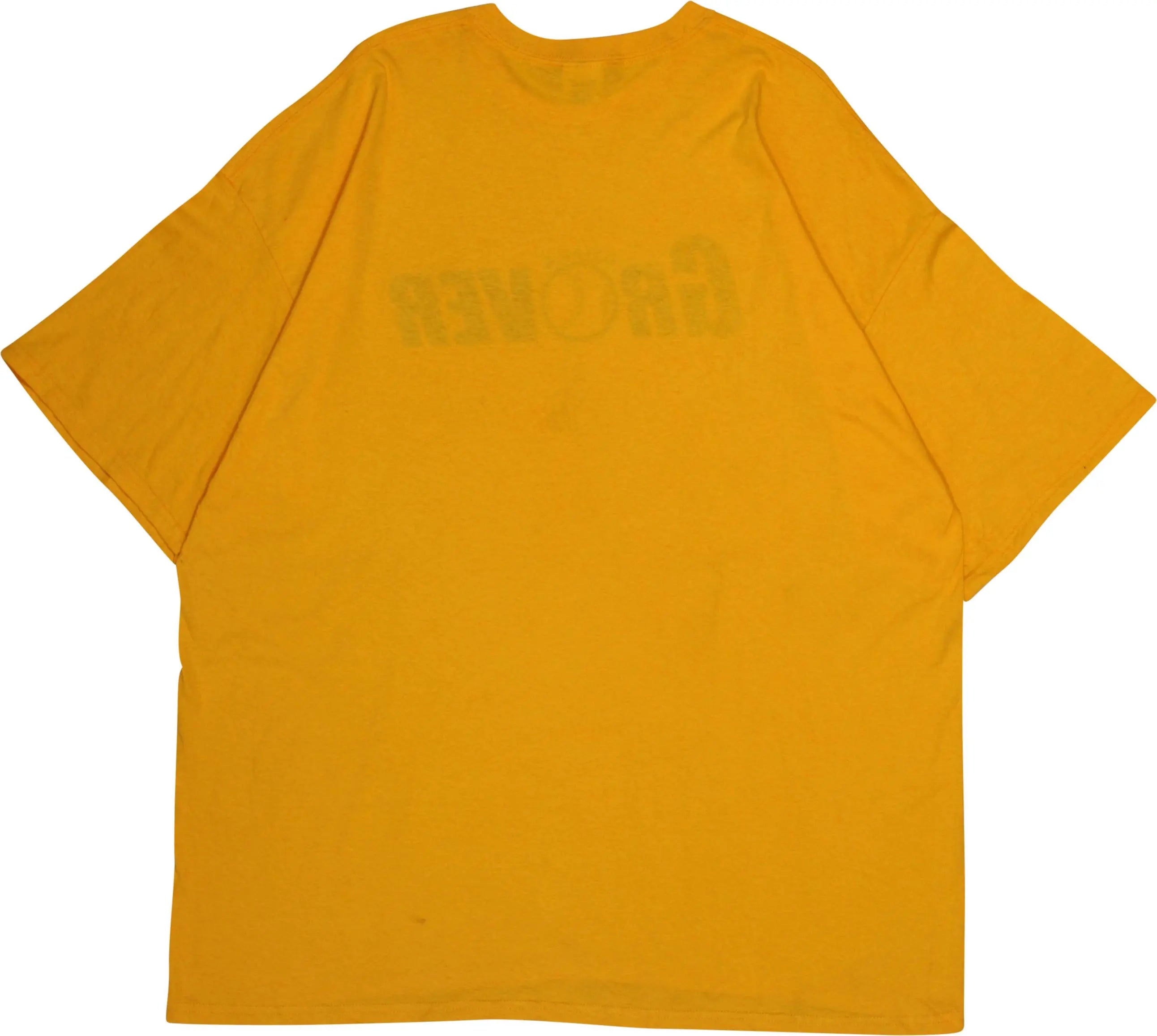 Gildan - Softball T-Shirt- ThriftTale.com - Vintage and second handclothing
