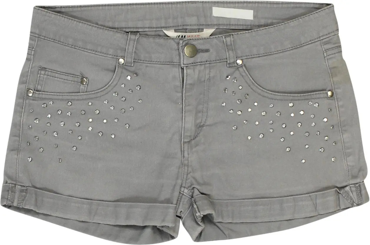 H&M - Shorts with Glitter- ThriftTale.com - Vintage and second handclothing