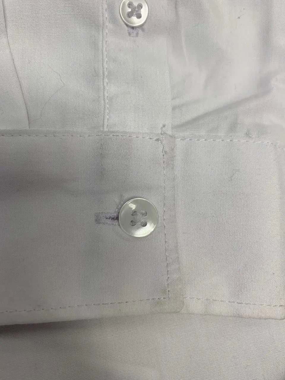 H&M - White Shirt- ThriftTale.com - Vintage and second handclothing