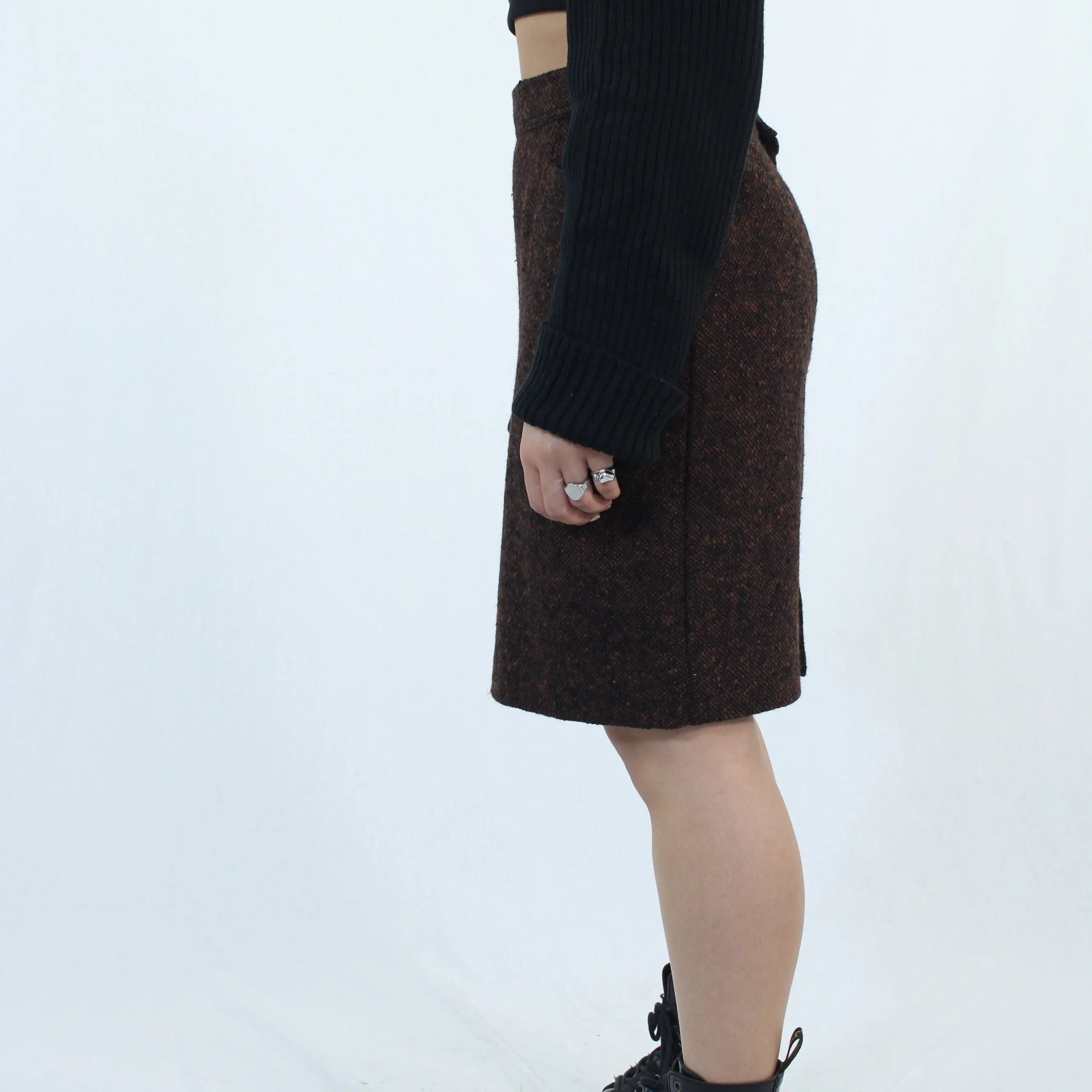 Krizia - 100% Wool Skirt by Krizia- ThriftTale.com - Vintage and second handclothing