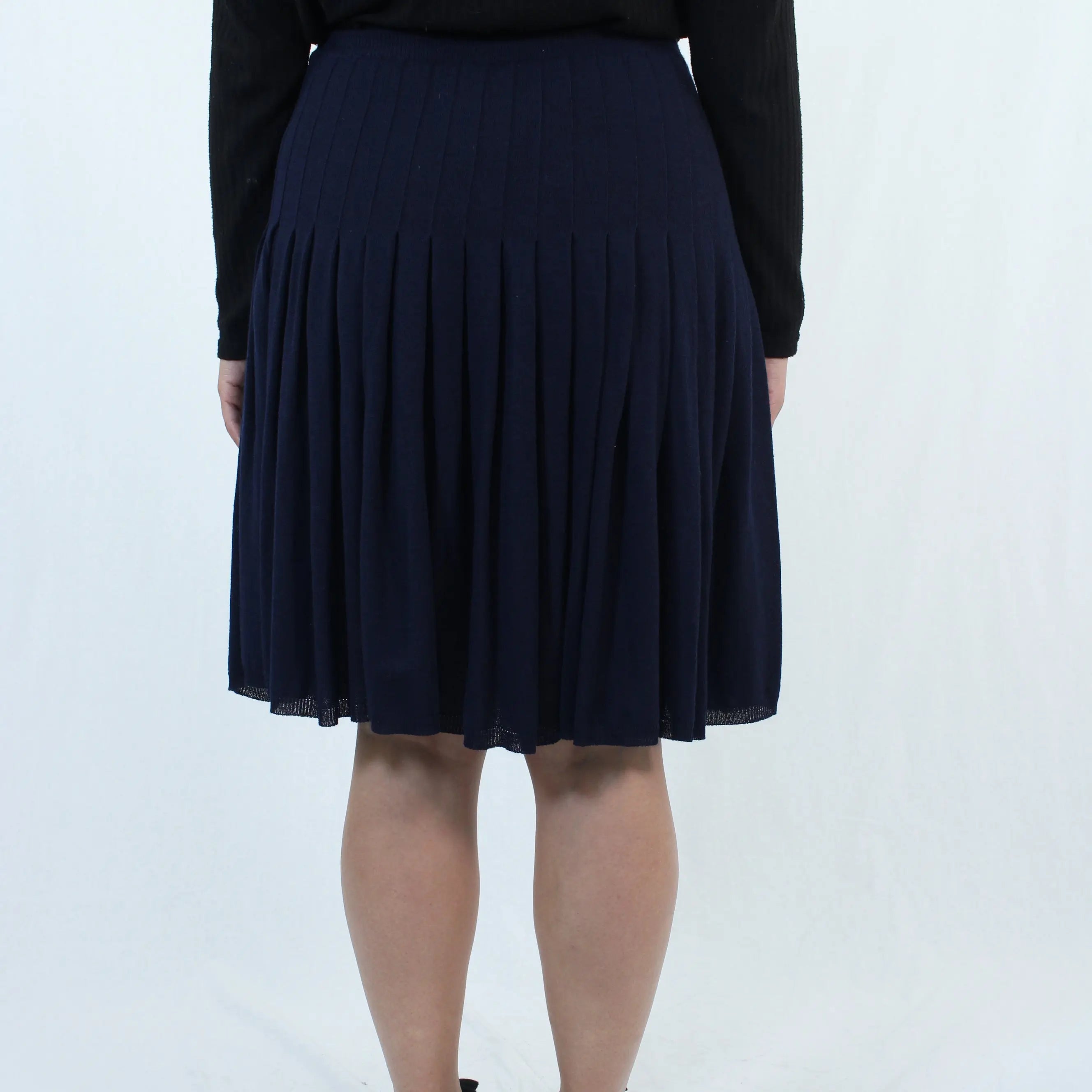 Krizia - Wool Pleated Short Skirt by Krizia- ThriftTale.com - Vintage and second handclothing