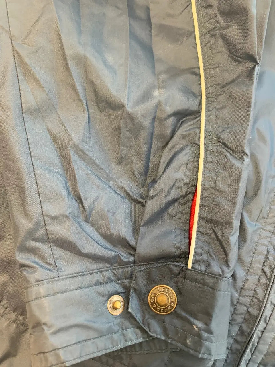 Levi's - Rain Jacket by Levi's- ThriftTale.com - Vintage and second handclothing