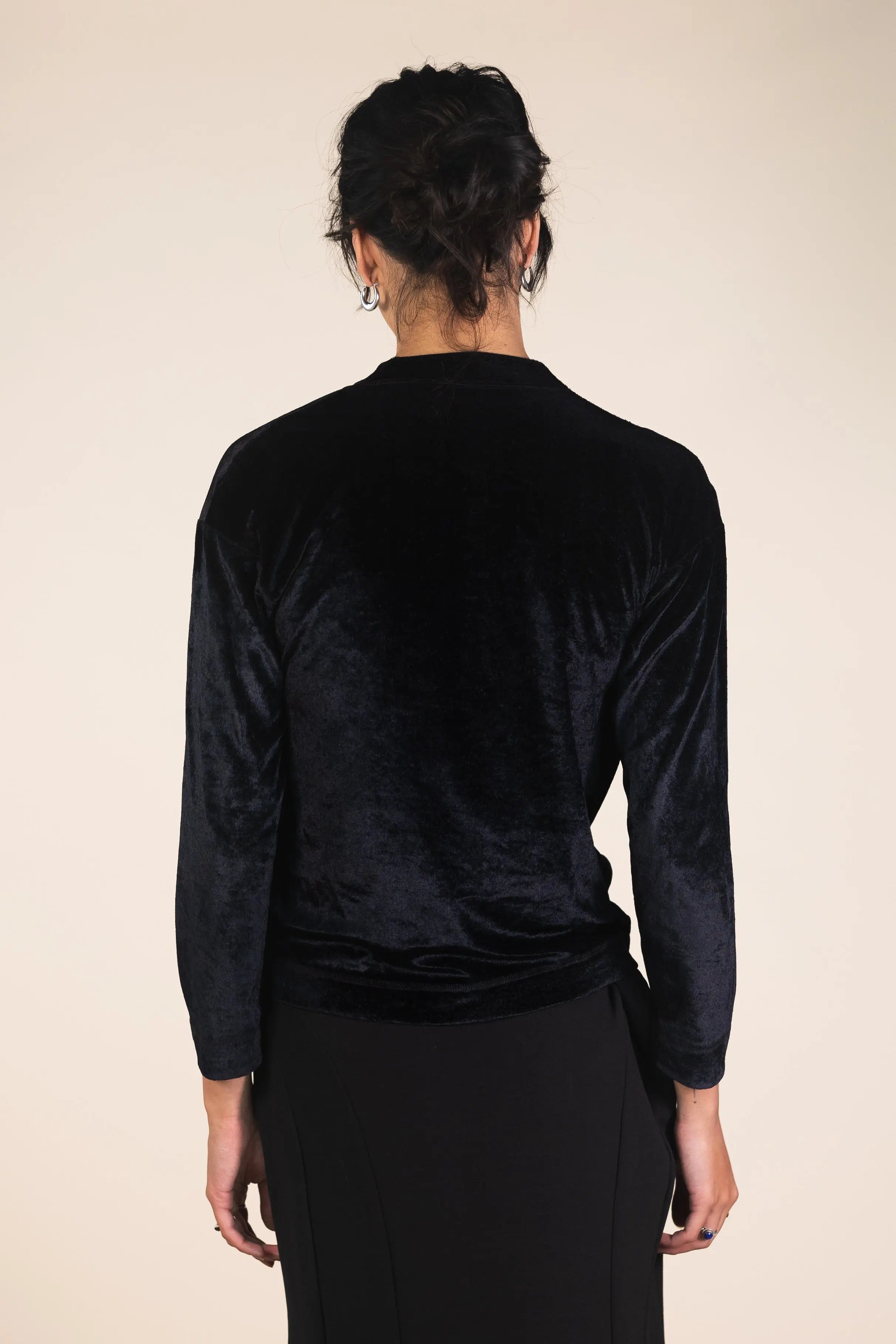 New Penny - 80s Velvet Long Sleeve Top- ThriftTale.com - Vintage and second handclothing