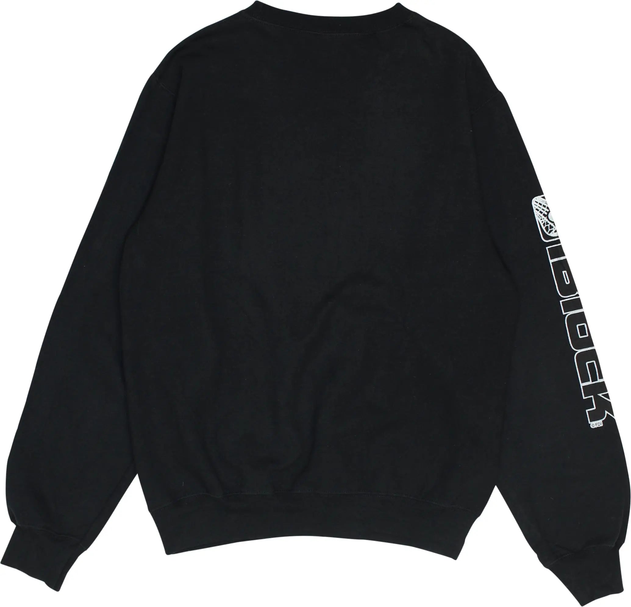 Port & Company - Black Sweater- ThriftTale.com - Vintage and second handclothing