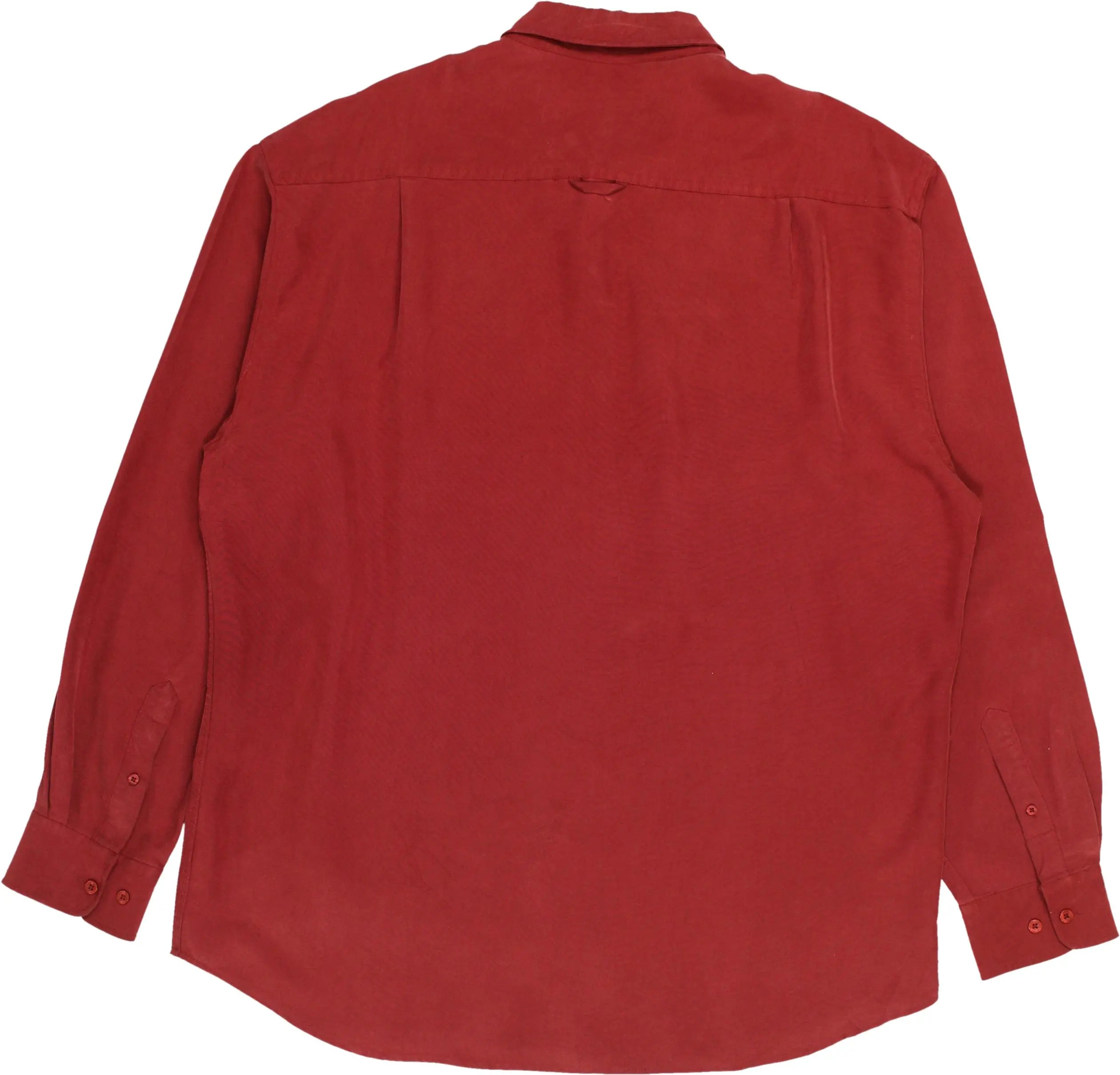 Retreat - Red shirt- ThriftTale.com - Vintage and second handclothing