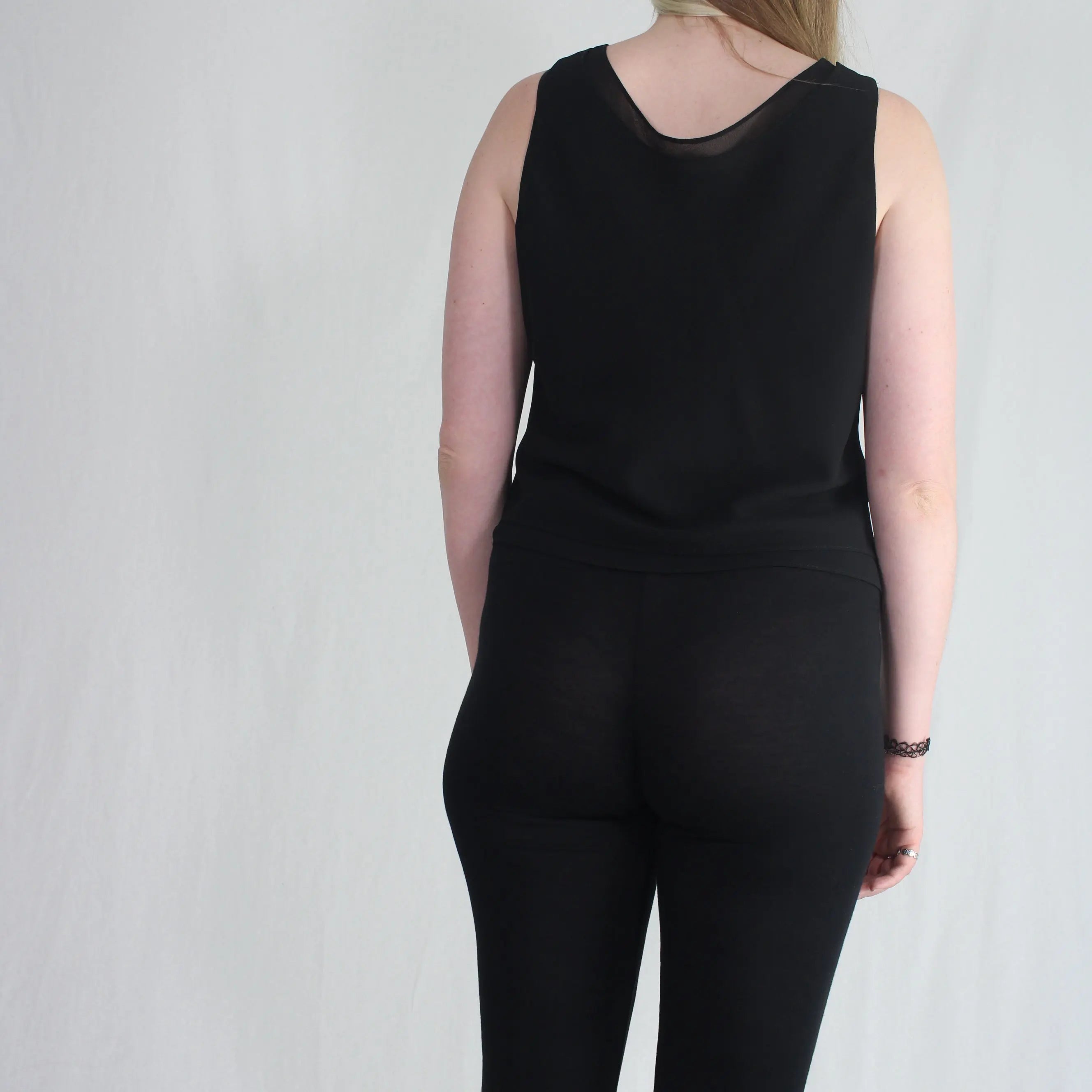 Ribkoff - Black Top- ThriftTale.com - Vintage and second handclothing