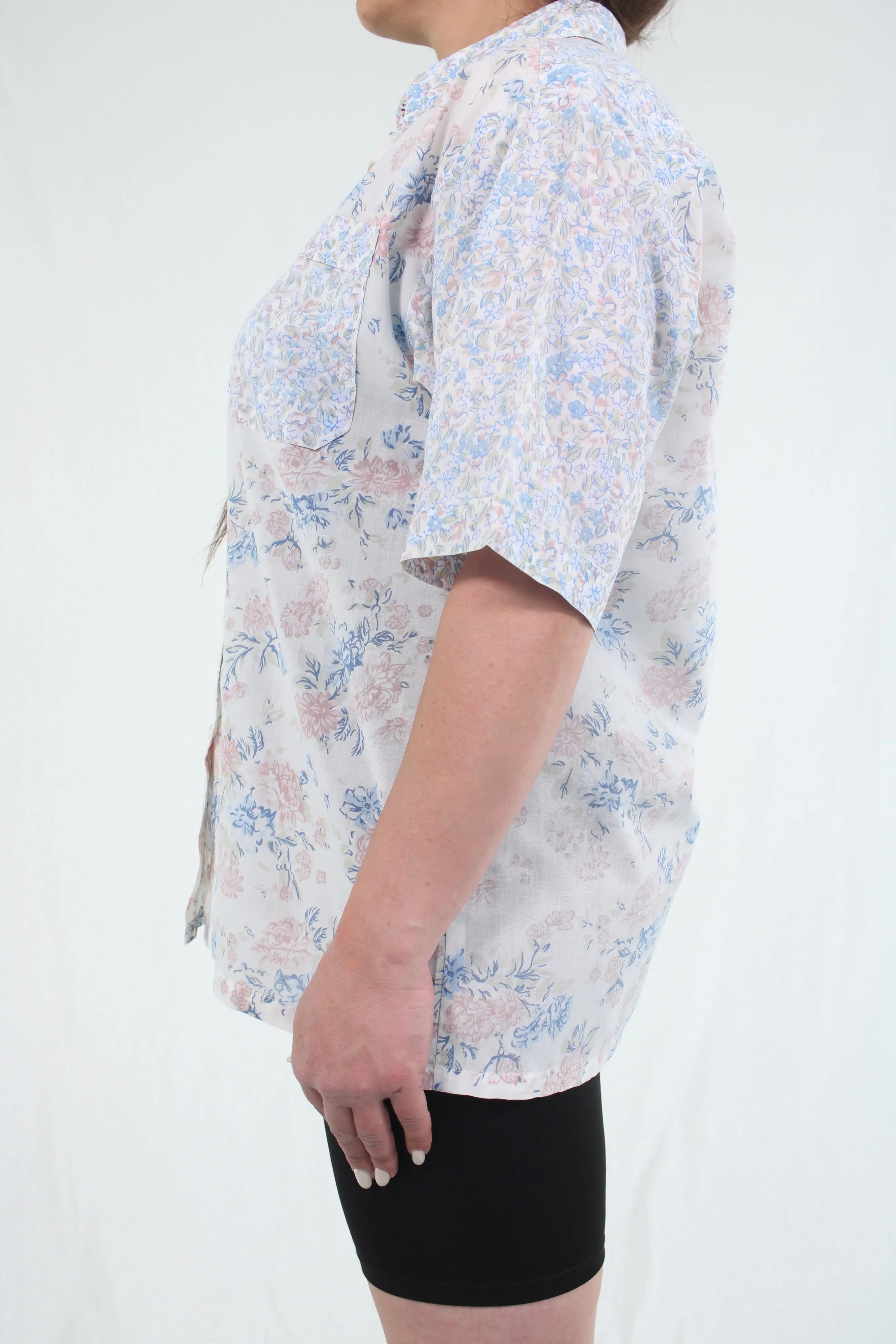 Ronate Bargini - 80s Floral Short Sleeve Blouse- ThriftTale.com - Vintage and second handclothing