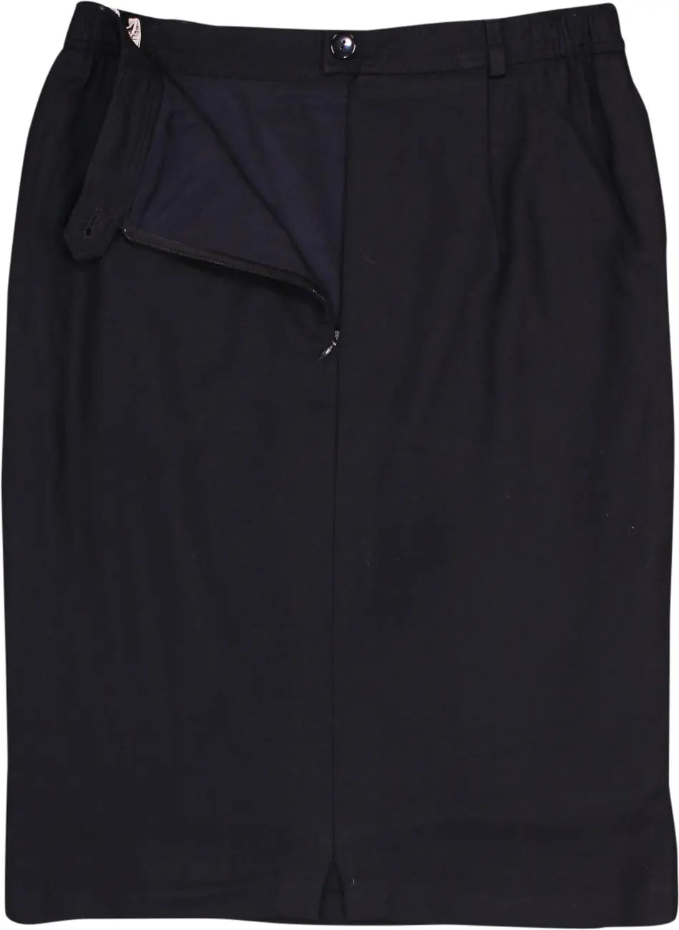 Seda Modell - Black Wool Skirt- ThriftTale.com - Vintage and second handclothing