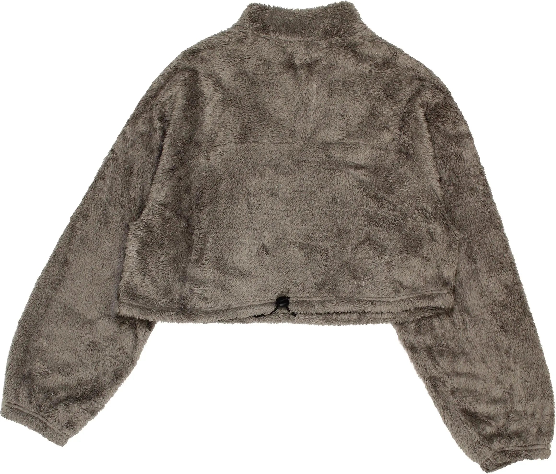 Shein - Cropped Sweater- ThriftTale.com - Vintage and second handclothing