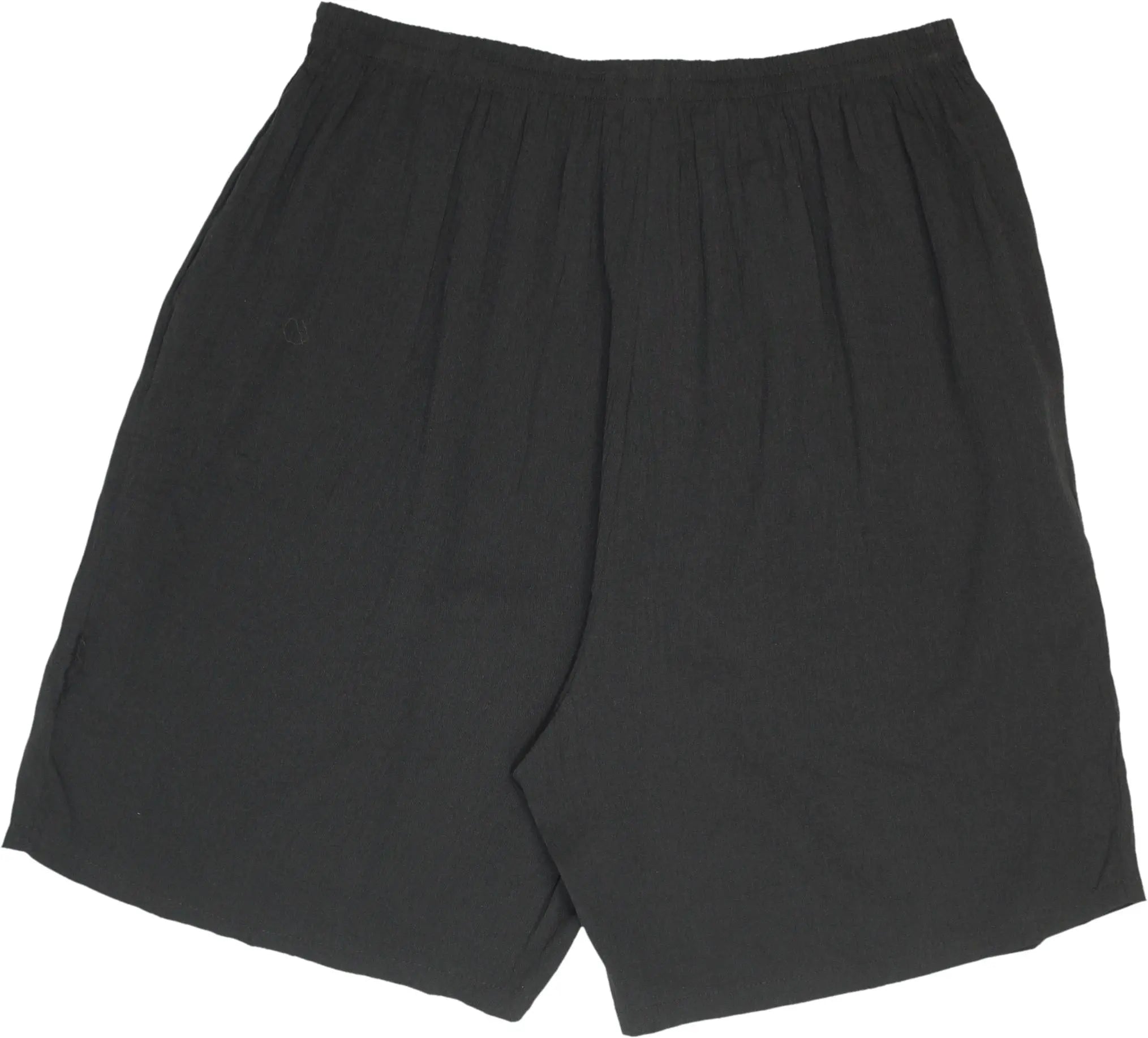 Si Belle et Paris - 90s Black Shorts- ThriftTale.com - Vintage and second handclothing
