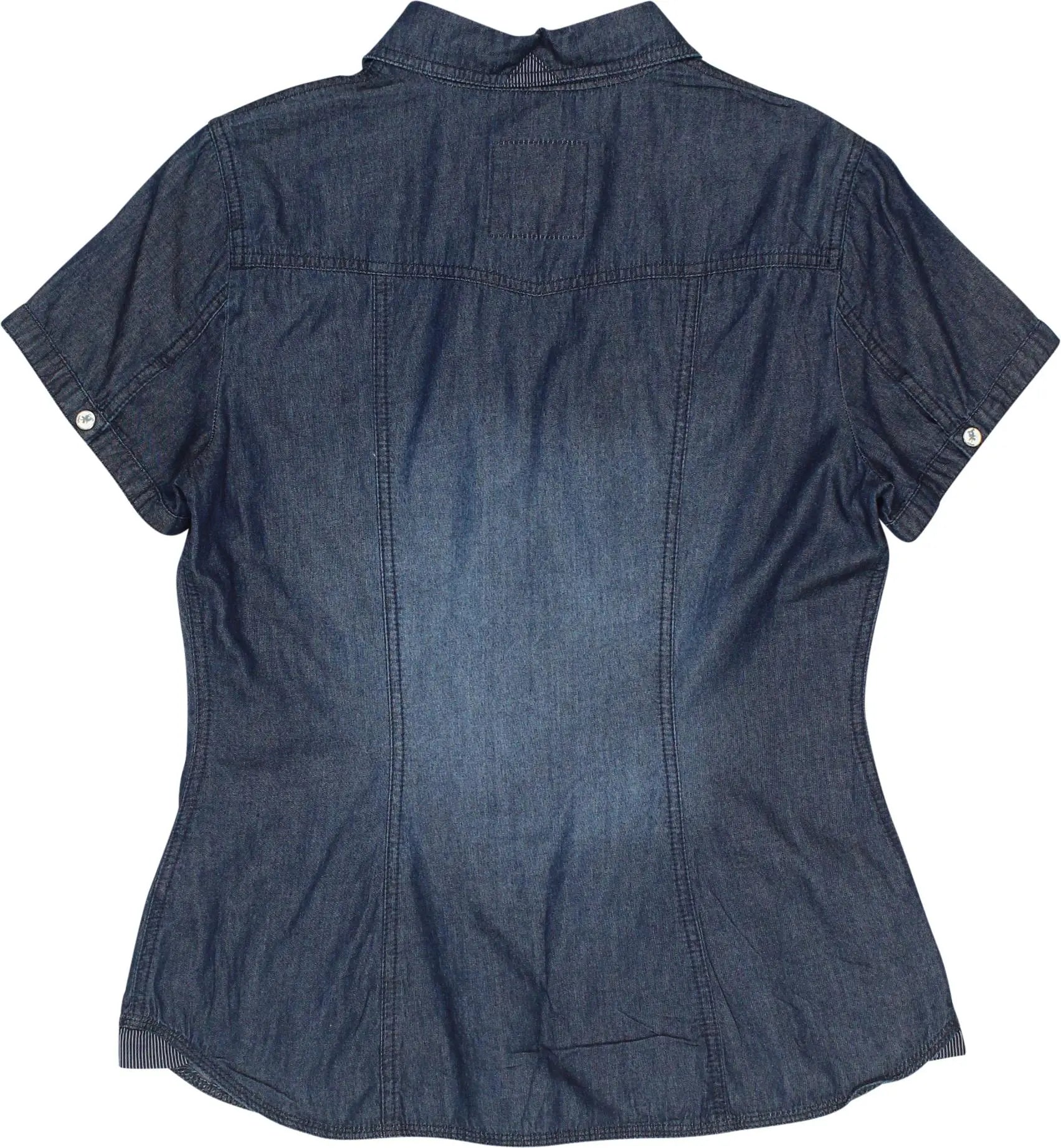 Street One - Denim Short Sleeve Shirt- ThriftTale.com - Vintage and second handclothing