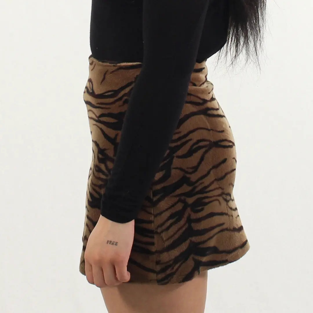 Tally Weijl - 90s Fluffy Animal Print Skirt- ThriftTale.com - Vintage and second handclothing