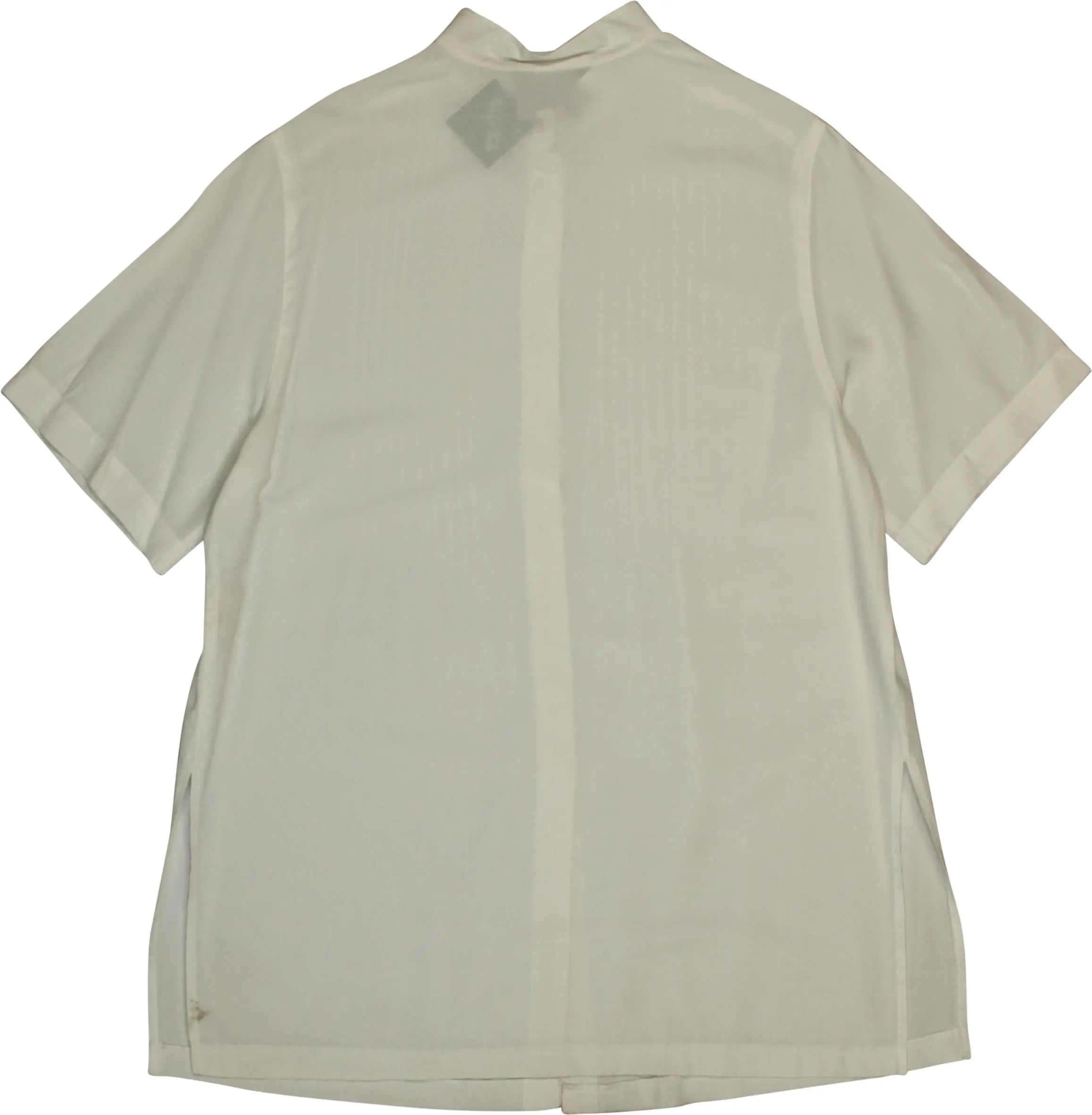 Thea Plus - Short Sleeve Shirt- ThriftTale.com - Vintage and second handclothing