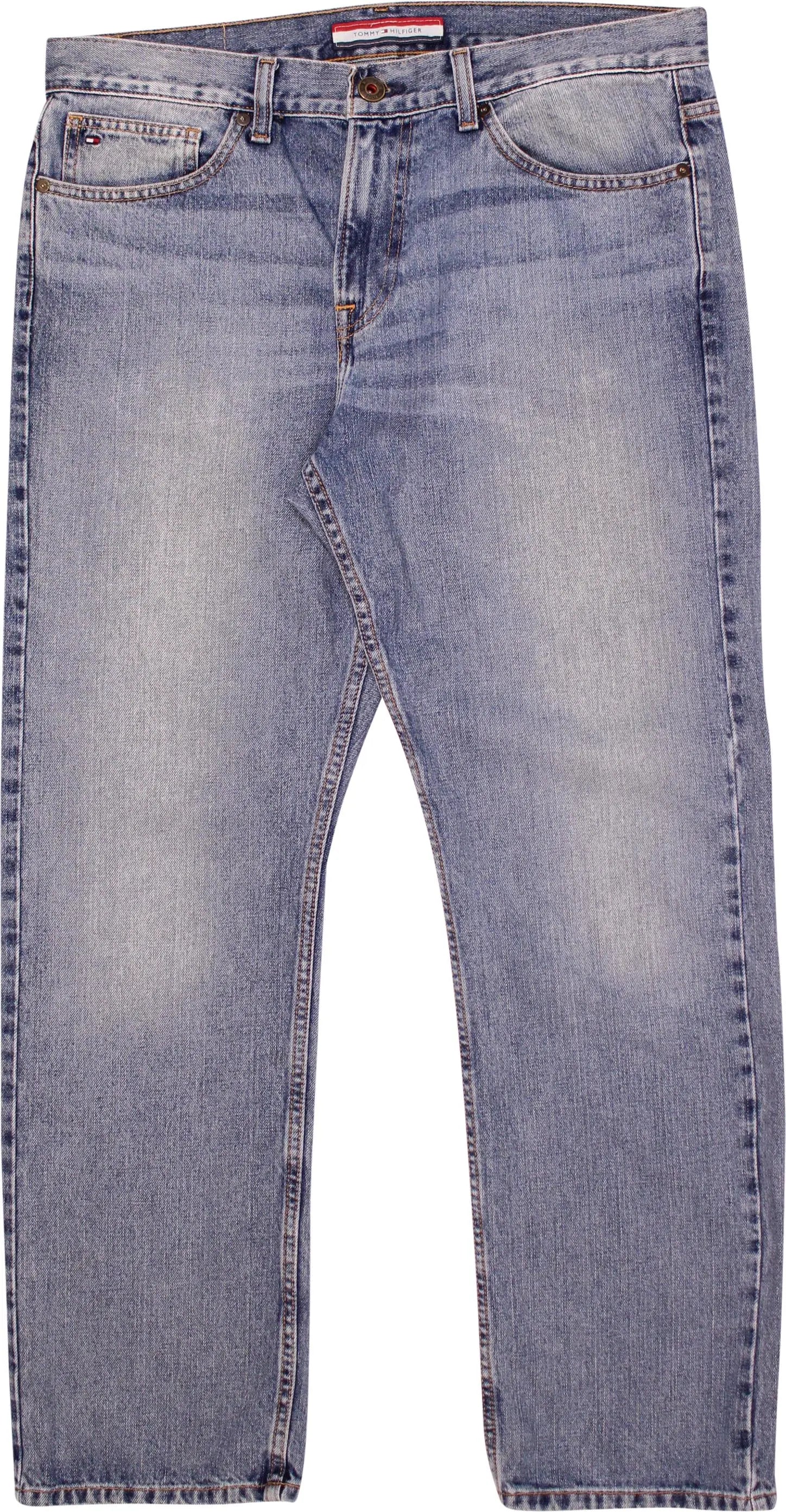 Tommy Hilfiger - Tommy Hilfiger Relaxed Fit Jeans- ThriftTale.com - Vintage and second handclothing