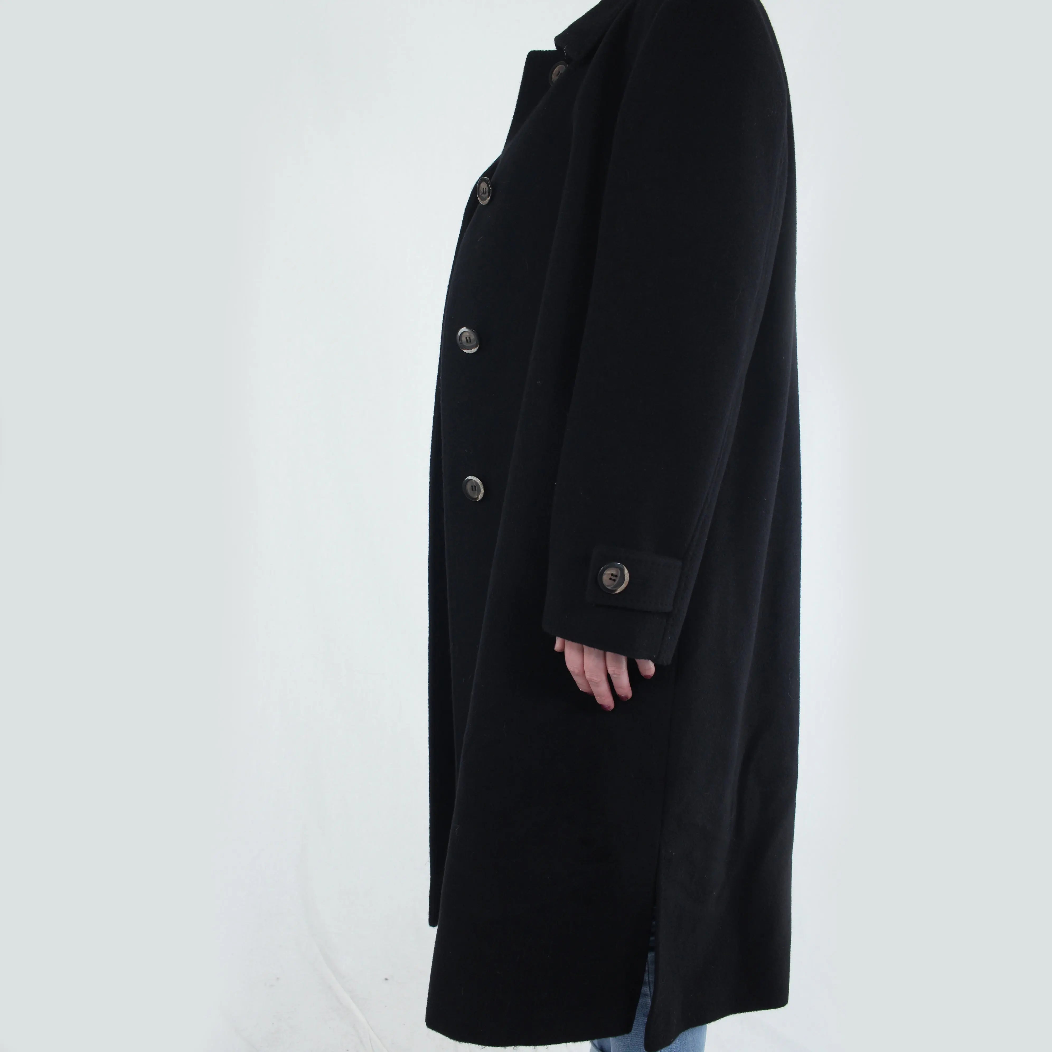 Unknown - Black Wool Coat- ThriftTale.com - Vintage and second handclothing