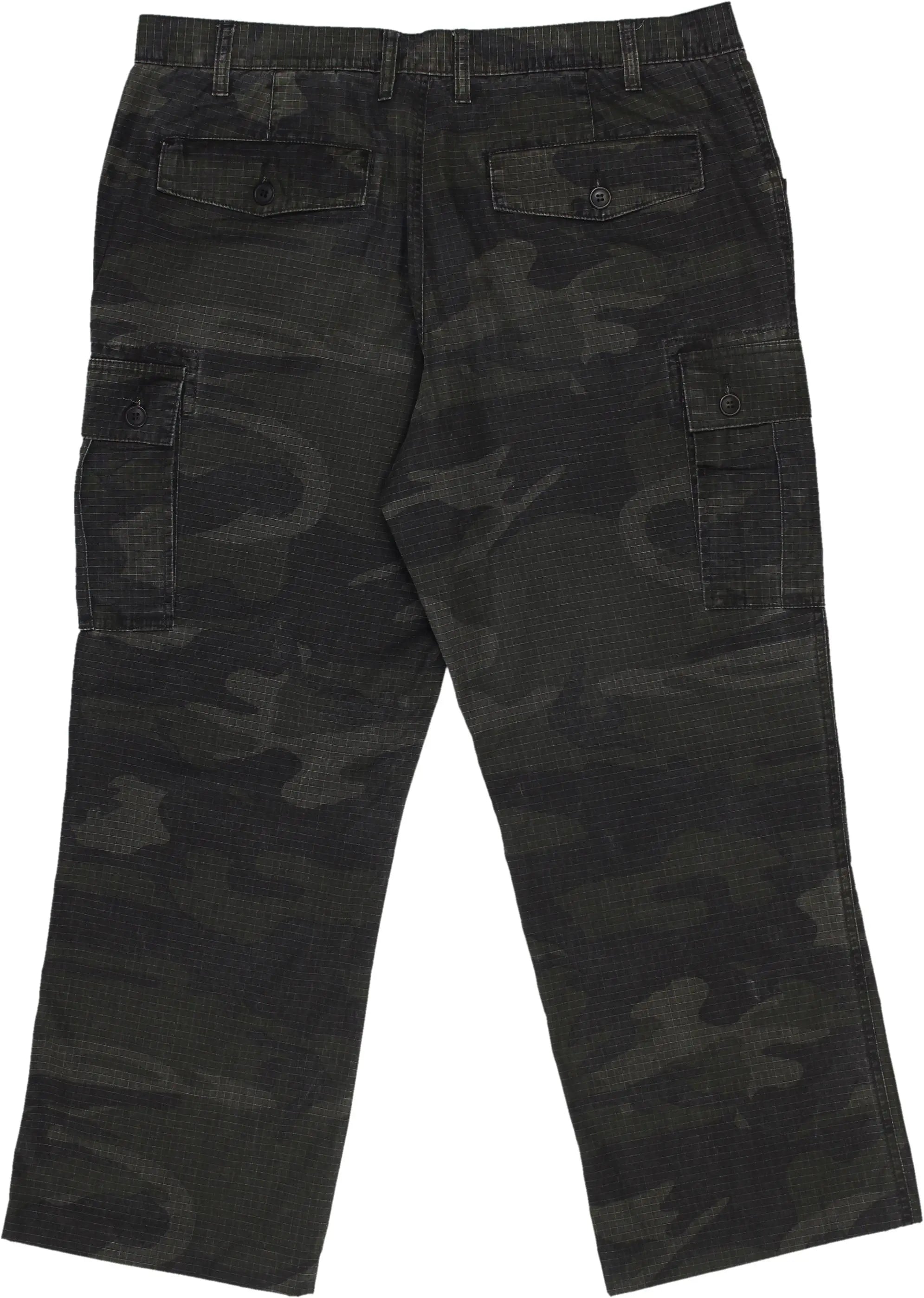 Unknown - Camo Pants- ThriftTale.com - Vintage and second handclothing
