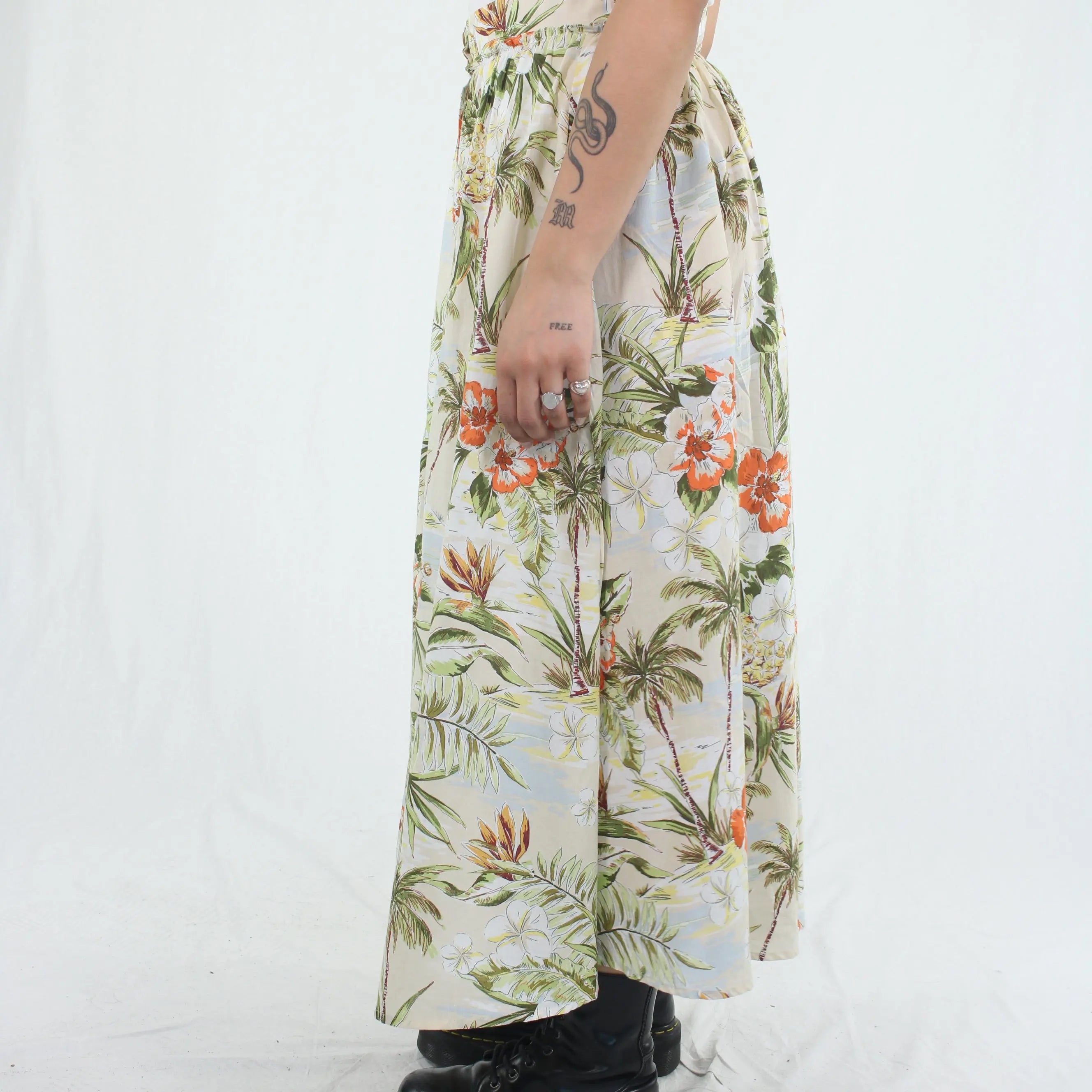 Unknown - Floral Hawaiian Print Skirt- ThriftTale.com - Vintage and second handclothing